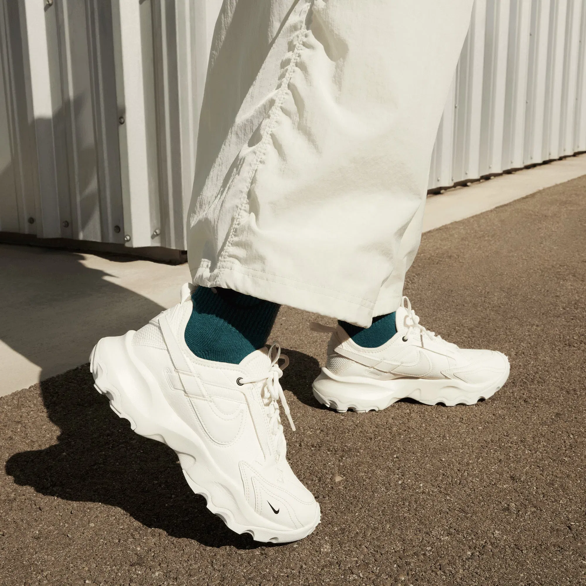 NIKE TC 7900 { SAIL/SAIL-BLACK