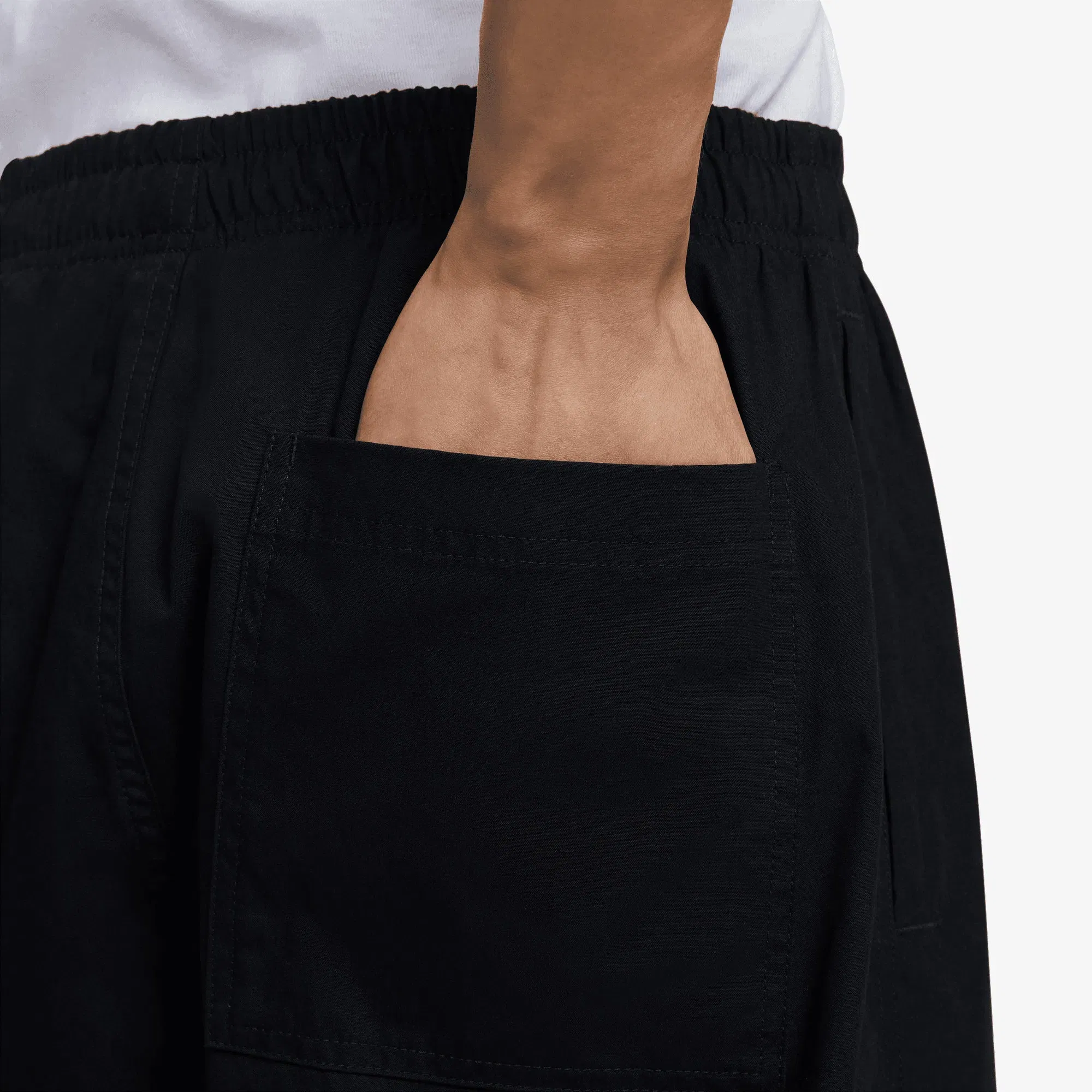 NIKE CLUB PANTS { BLACK/BLACK