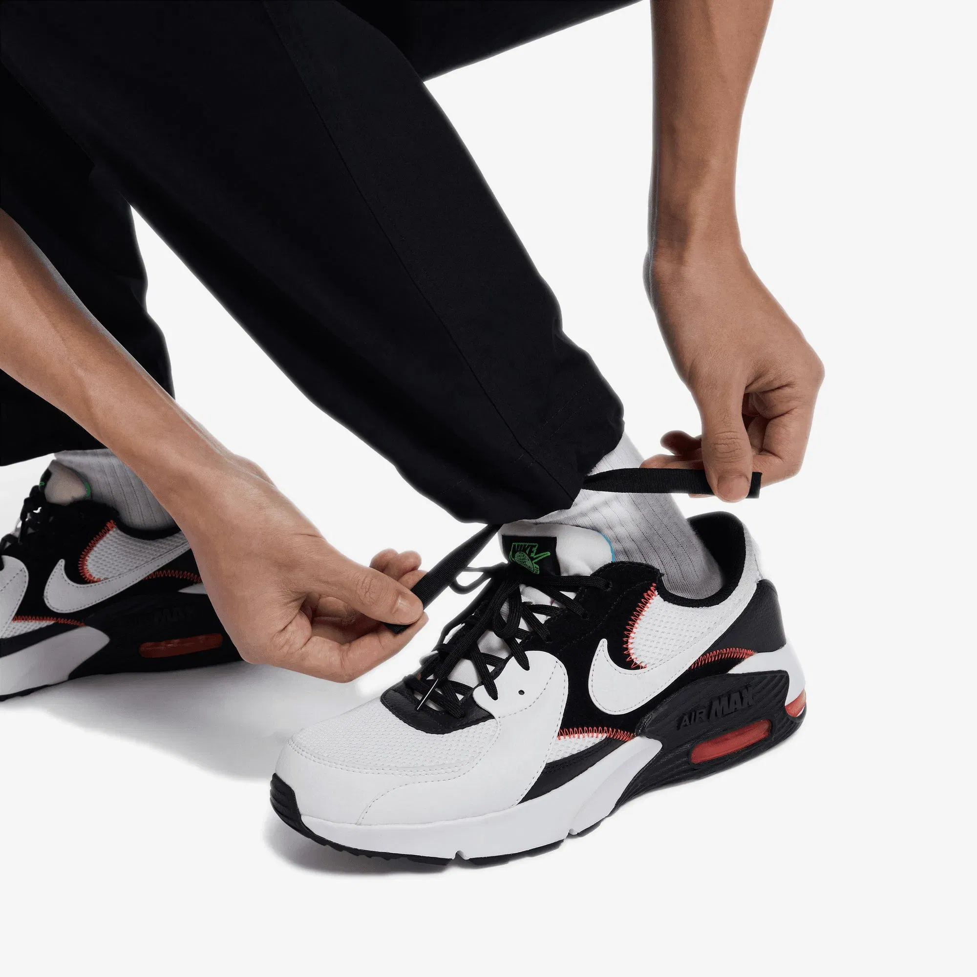 NIKE CLUB PANTS { BLACK/BLACK