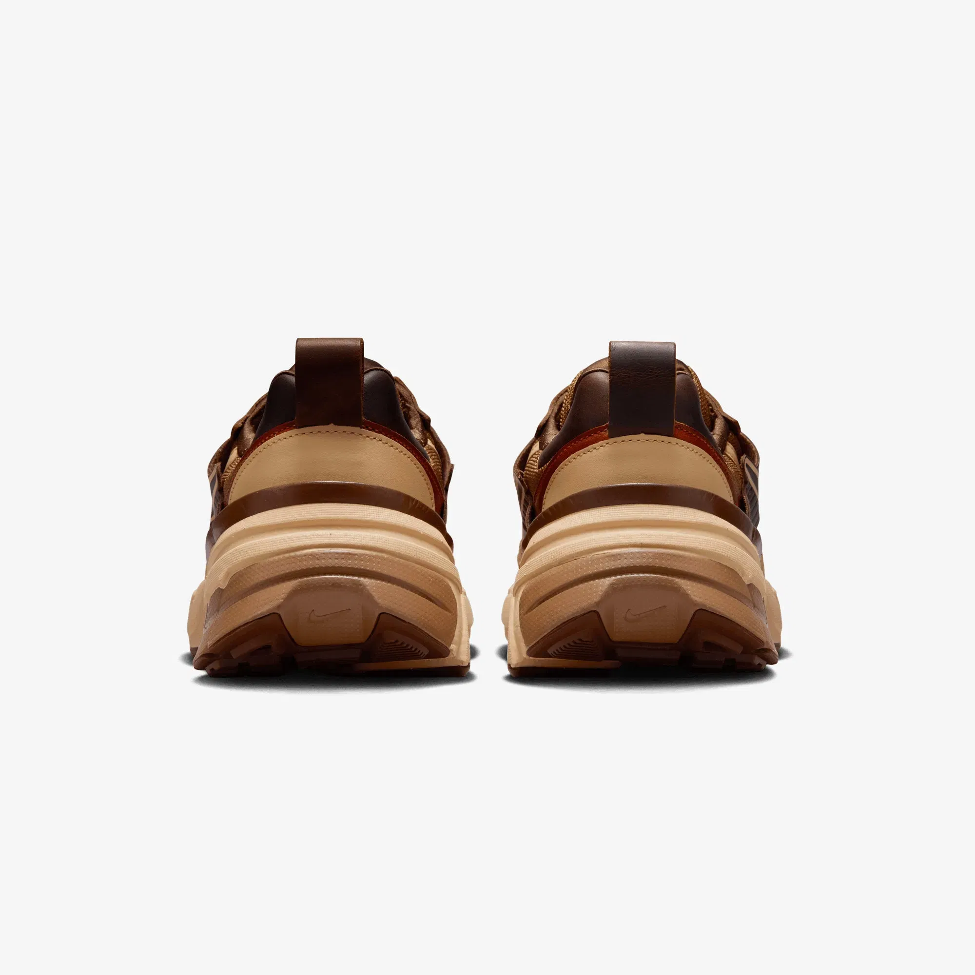 Nike V2K RUN { LT BRITISH TAN/LT BRITISH TAN-SESAME