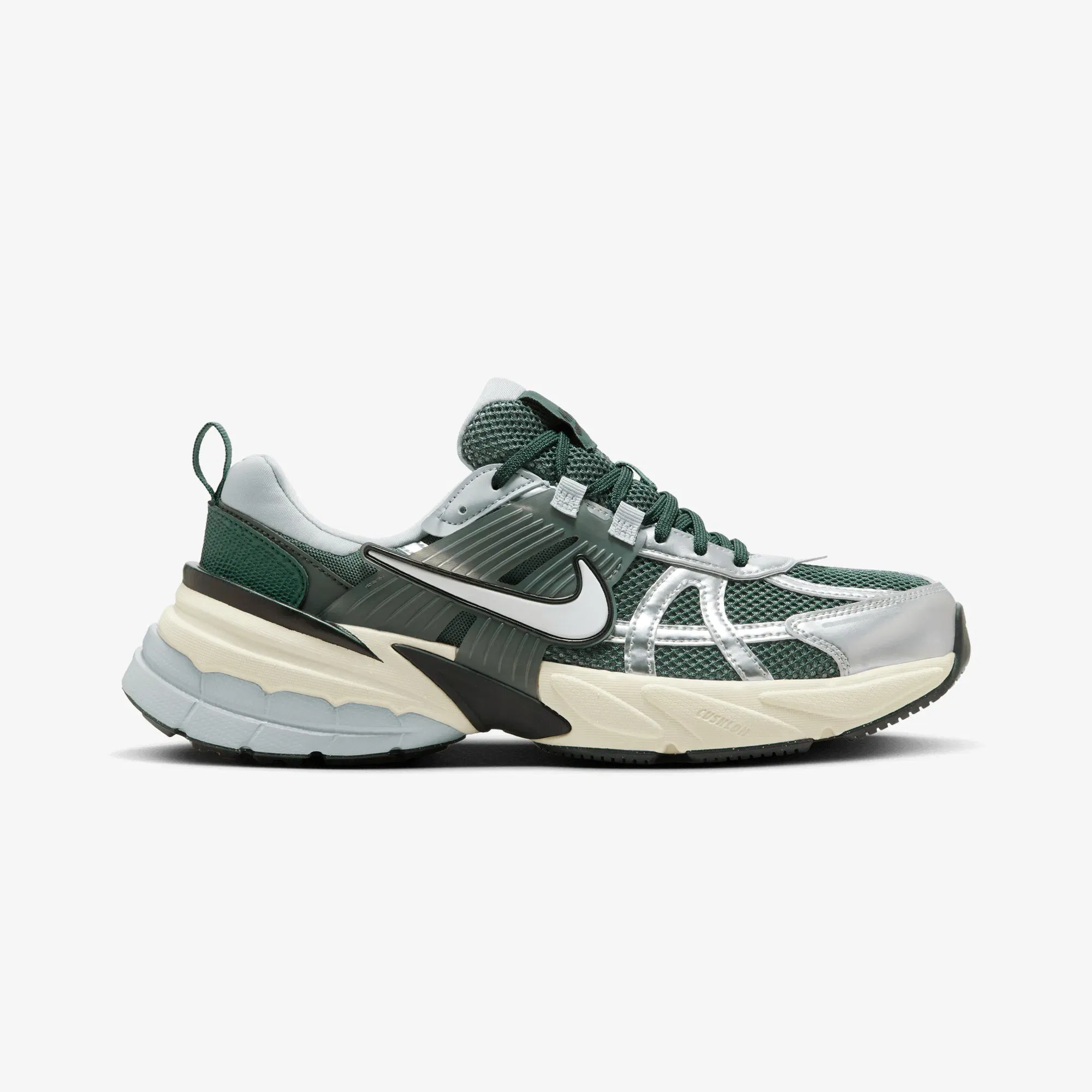Nike V2K RUN { VINTAGE GREEN/VINTAGE GREEN