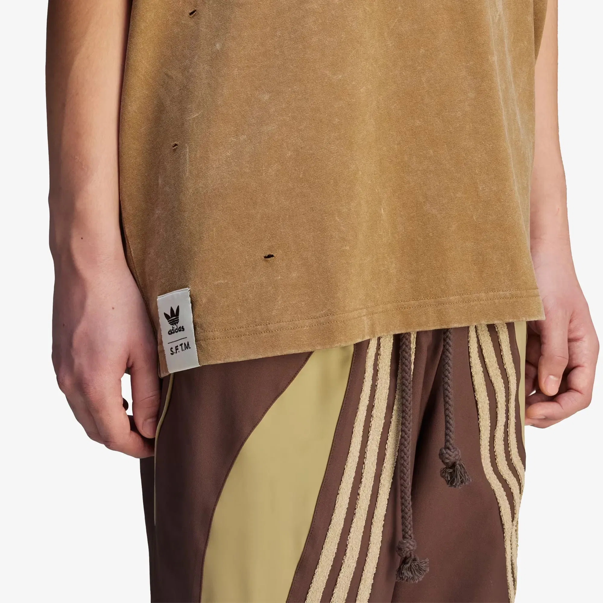 ADIDAS ORIGINALS SONG FOR THE MUTE WASHED T-Shirt { EARTH