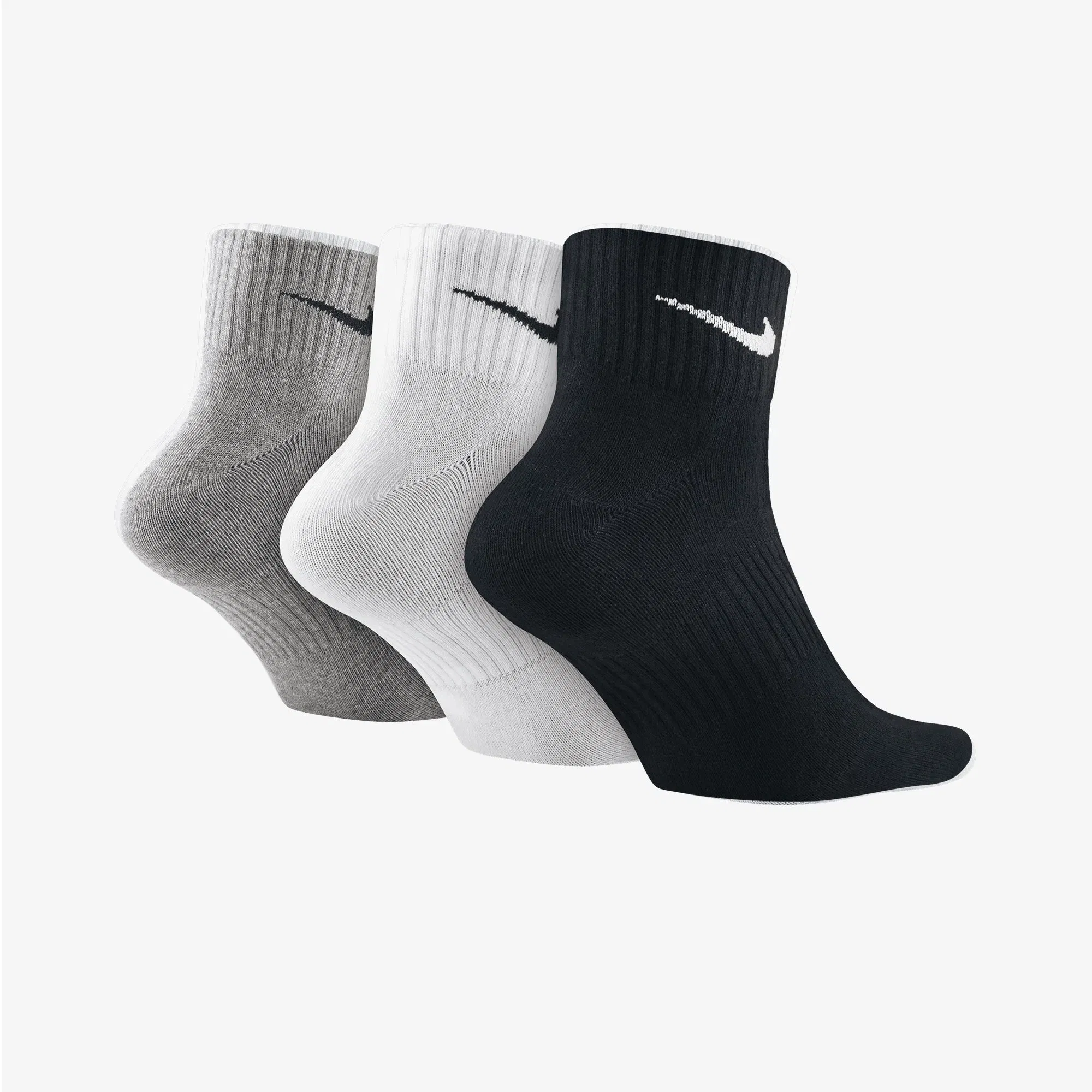 NIKE PERFORMANCE LIGHTWEIGHT TRAINING ANKLE SOCKS (3 PAIRS) { GREY/WHITE/BLACK
