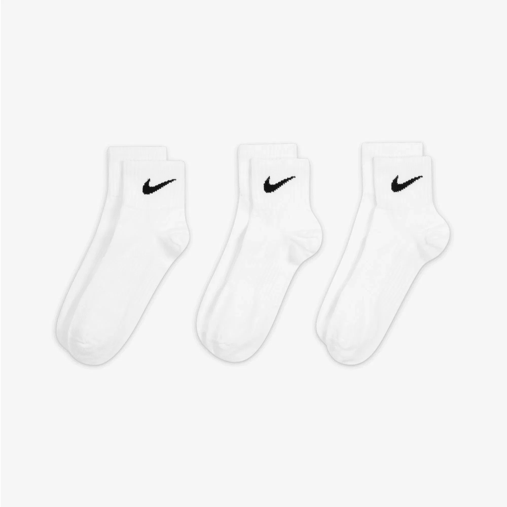 NIKE PERFORMANCE LIGHTWEIGHT TRAINING ANKLE SOCKS (3 PAIRS) { WHITE/BLACK