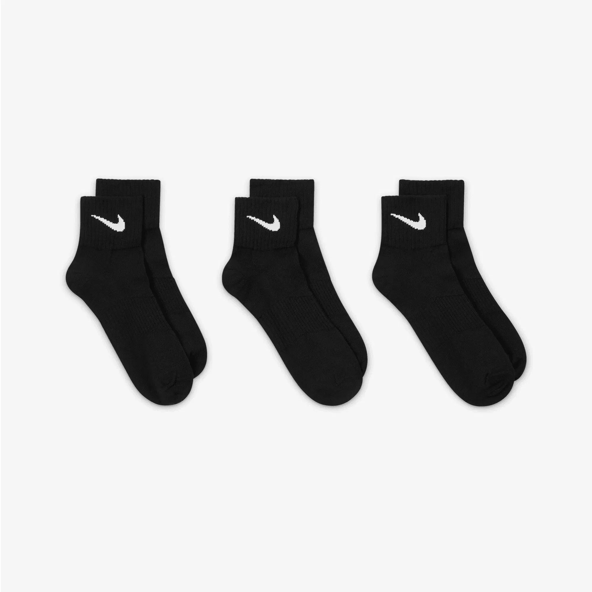 NIKE PERFORMANCE LIGHTWEIGHT TRAINING ANKLE SOCKS (3 PAIRS) { BLACK/WHITE