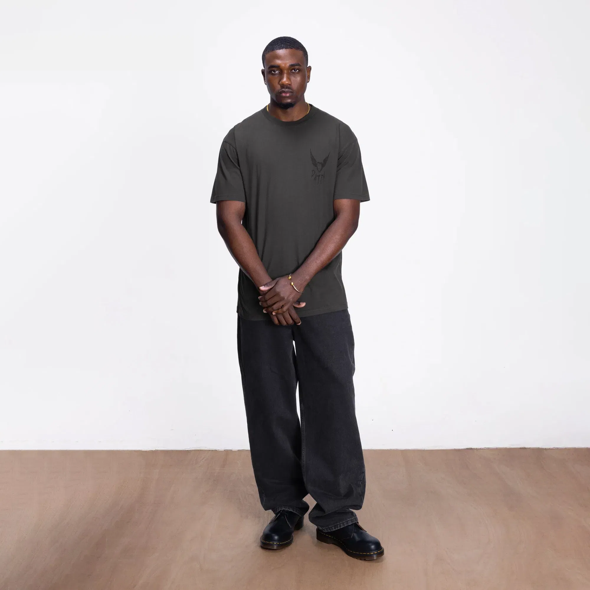 PATTA ANGELWINGS T-SHIRT { MOONLESS NIGHT