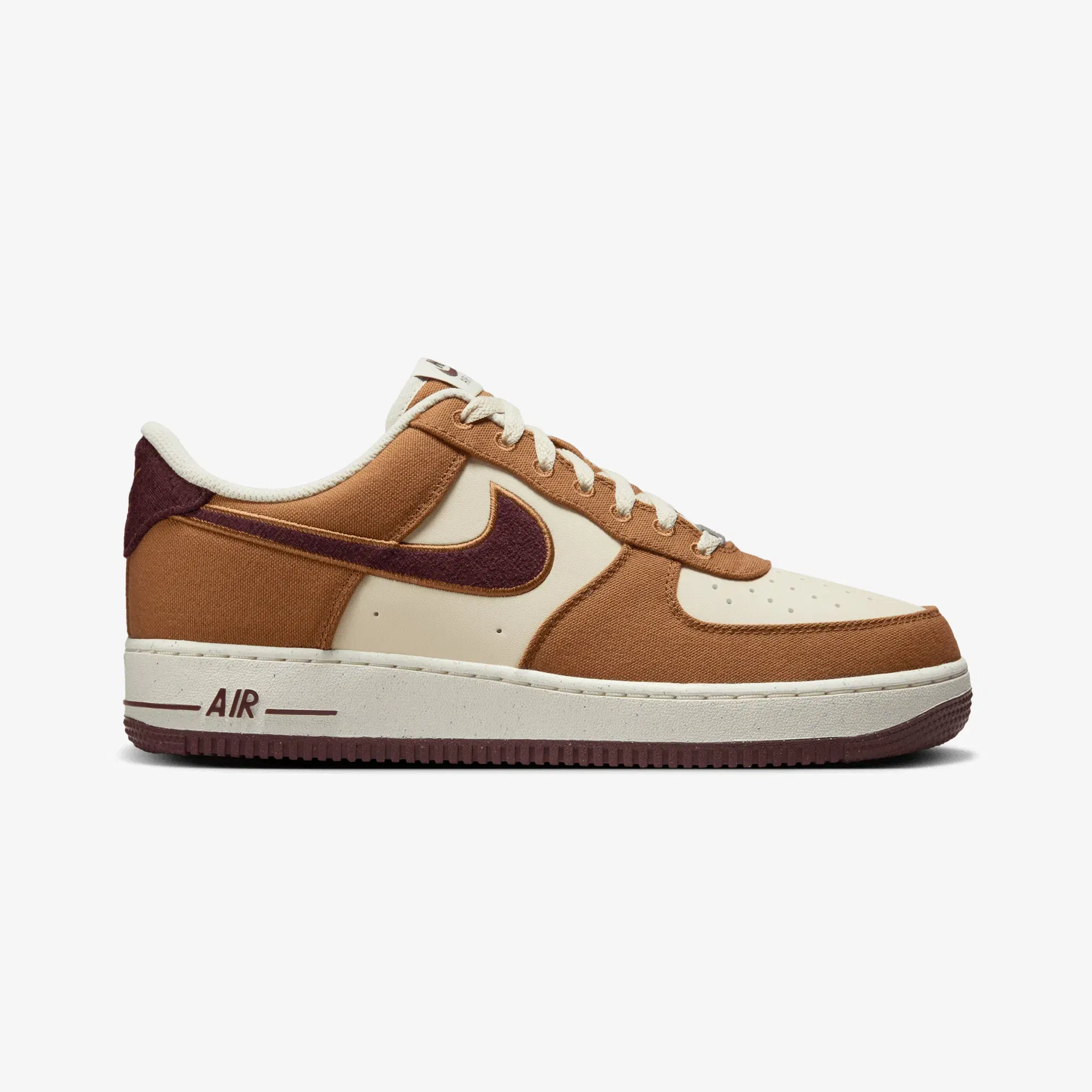 NIKE AIR FORCE 1'07 LV8 { LT BRITISH TAN/BURGUNDY CRUSH