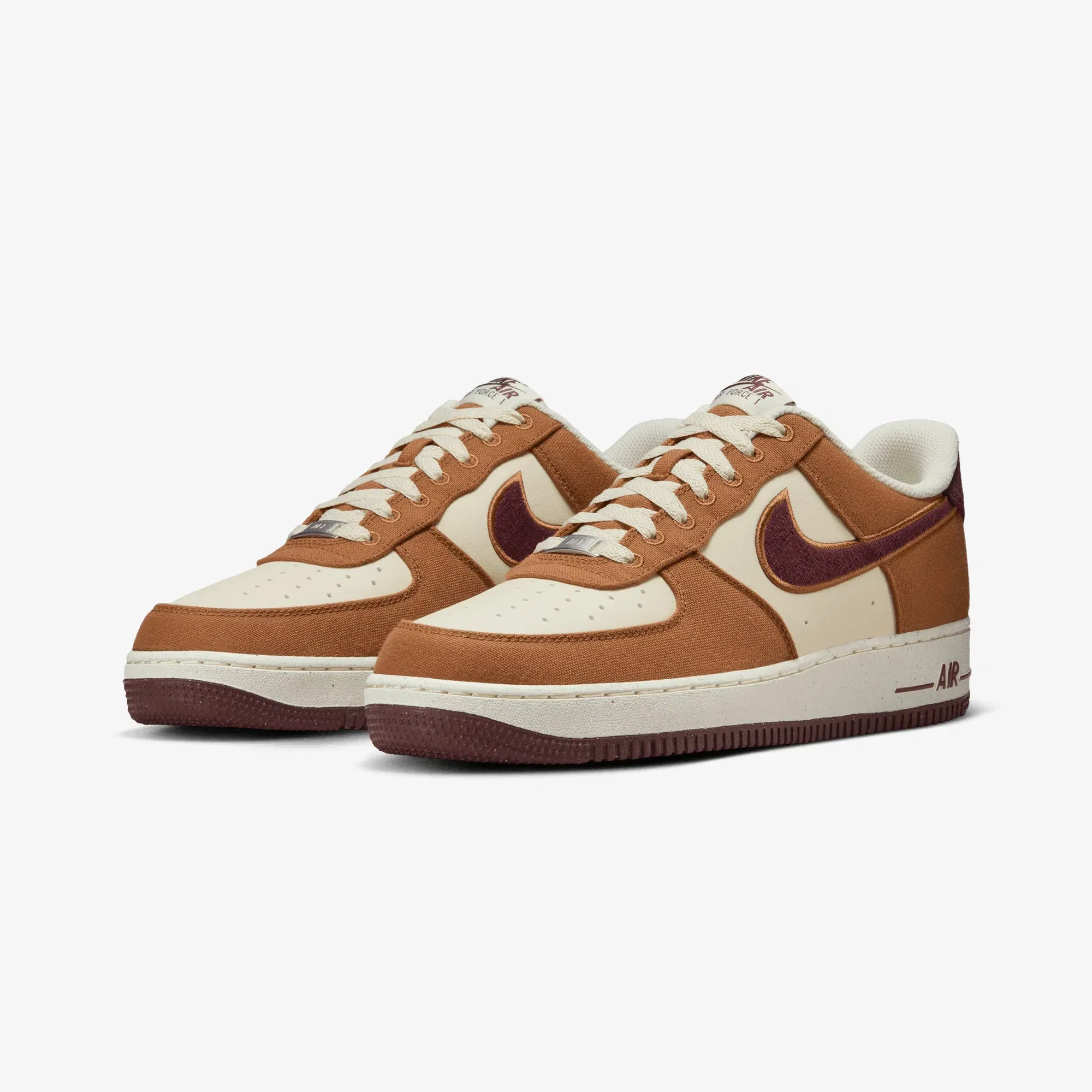 NIKE AIR FORCE 1'07 LV8 { LT BRITISH TAN/BURGUNDY CRUSH