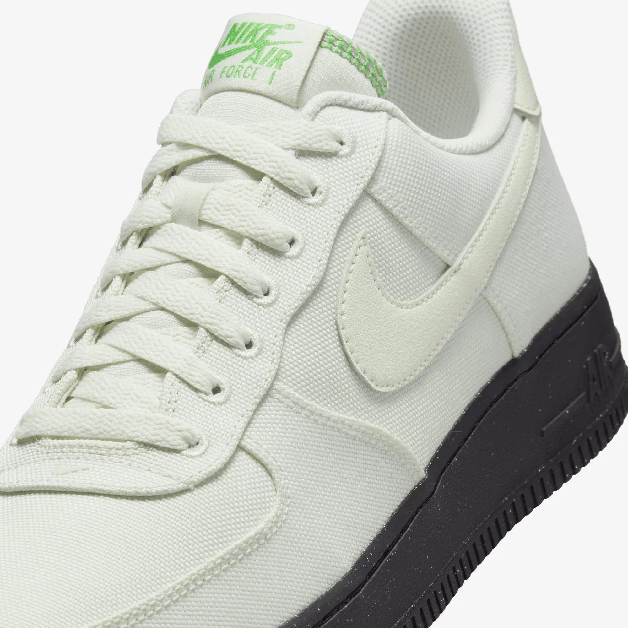 NIKE AIR FORCE 1'07 LV8 { SEA GLASS/SEA GLASS-BLACK-CHLOROPHYLL