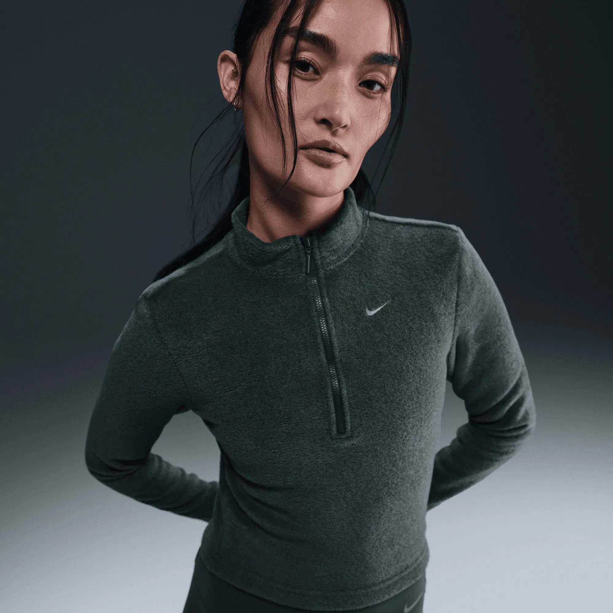 NIKE SLIM LONG-SLEEVE COZY FLEECE 1/2-ZIP TOP { VINTAGE GREEN/BICOASTAL