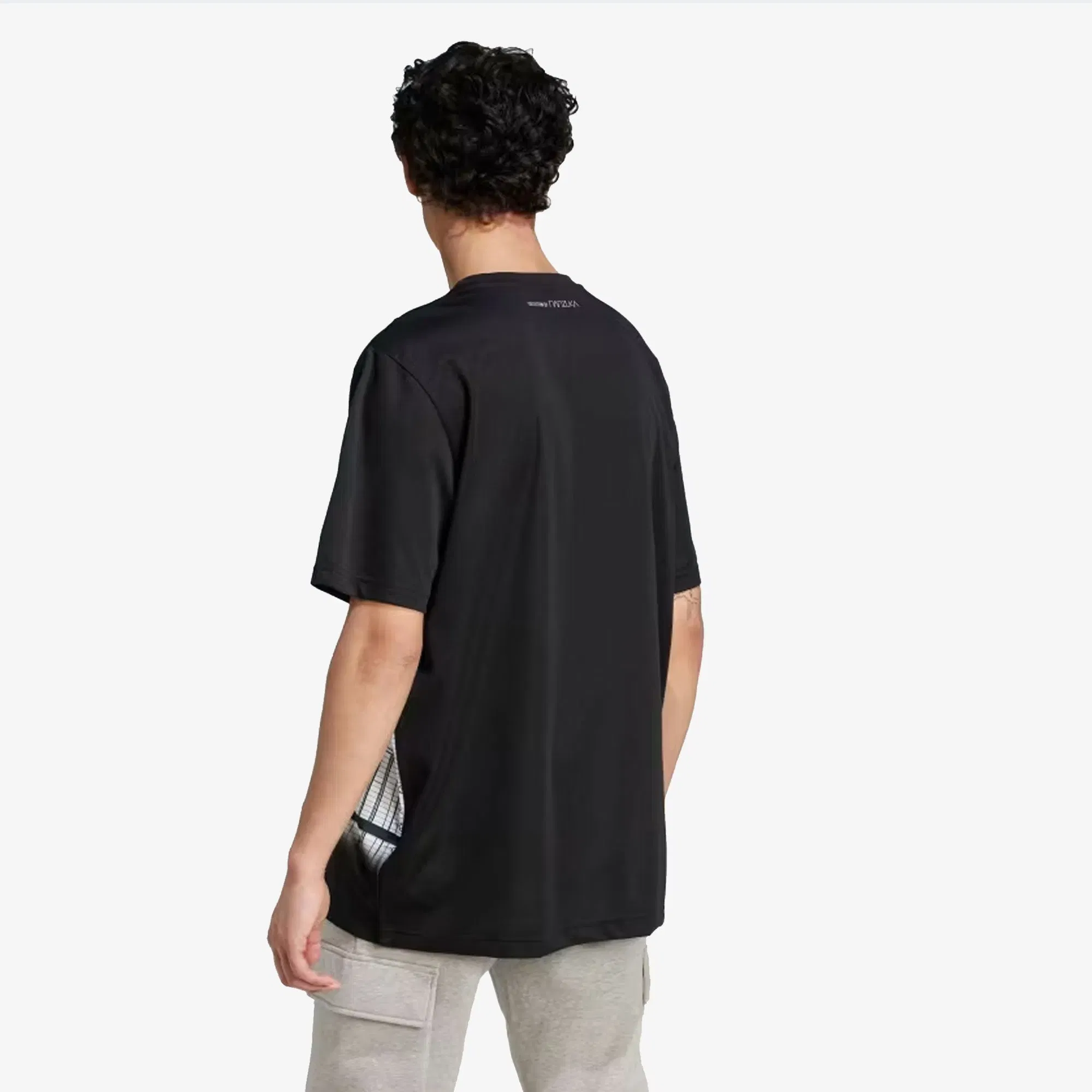 ADIDAS ORIGINALS STAR WARS NANZUKA GRAPHIC T-Shirt { BLACK