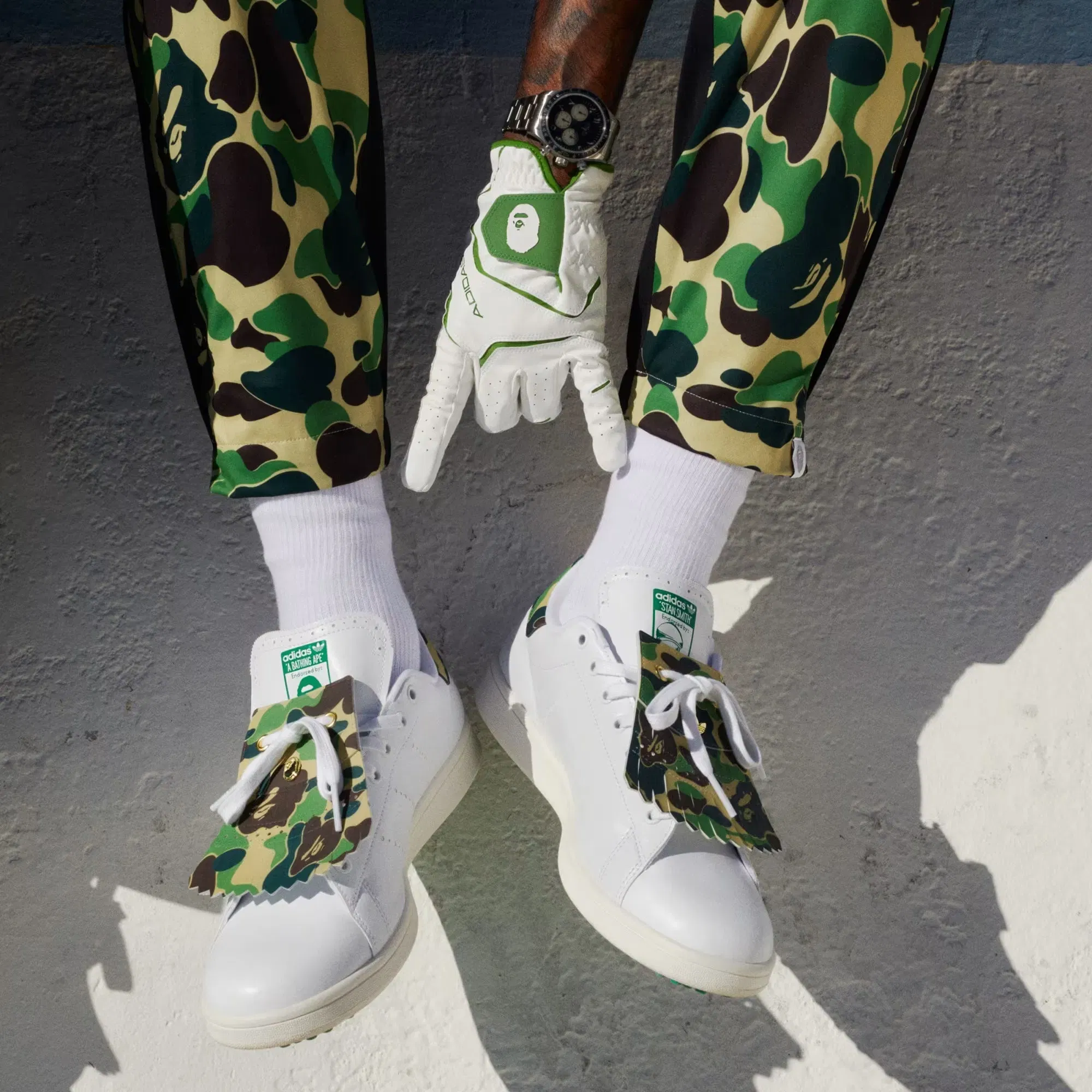 ADIDAS ORIGINALS X BAPE GOLF GLOVES { WHITE