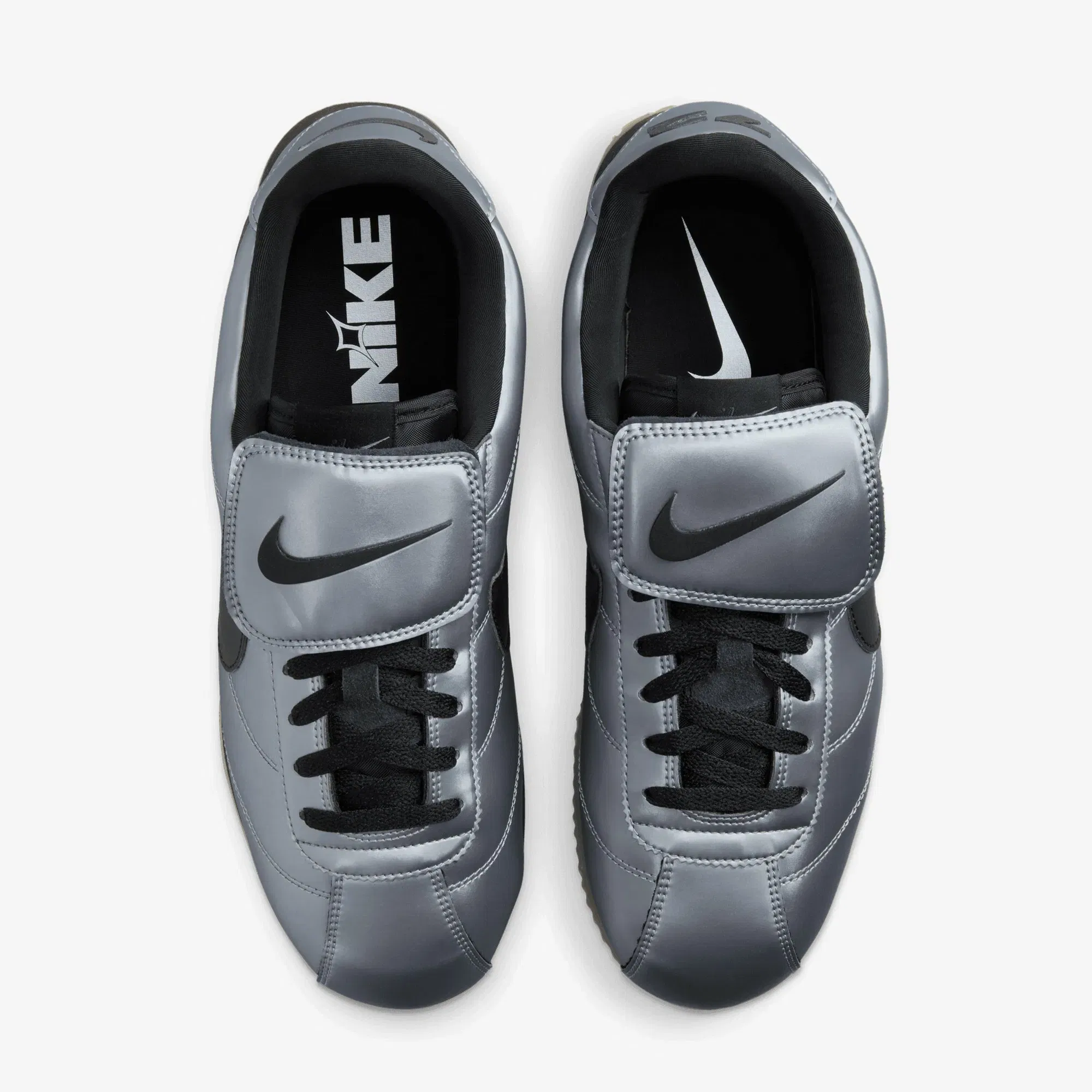 NIKE CORTEZ { MTLC COOL GREY/BLACK-GUM DARK BROWN