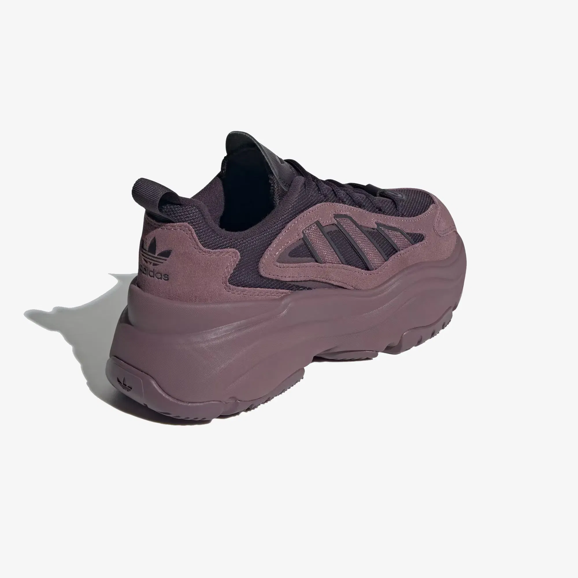 ADIDAS ORIGINALS OZGAIA { SHADOW FIG/BLACK