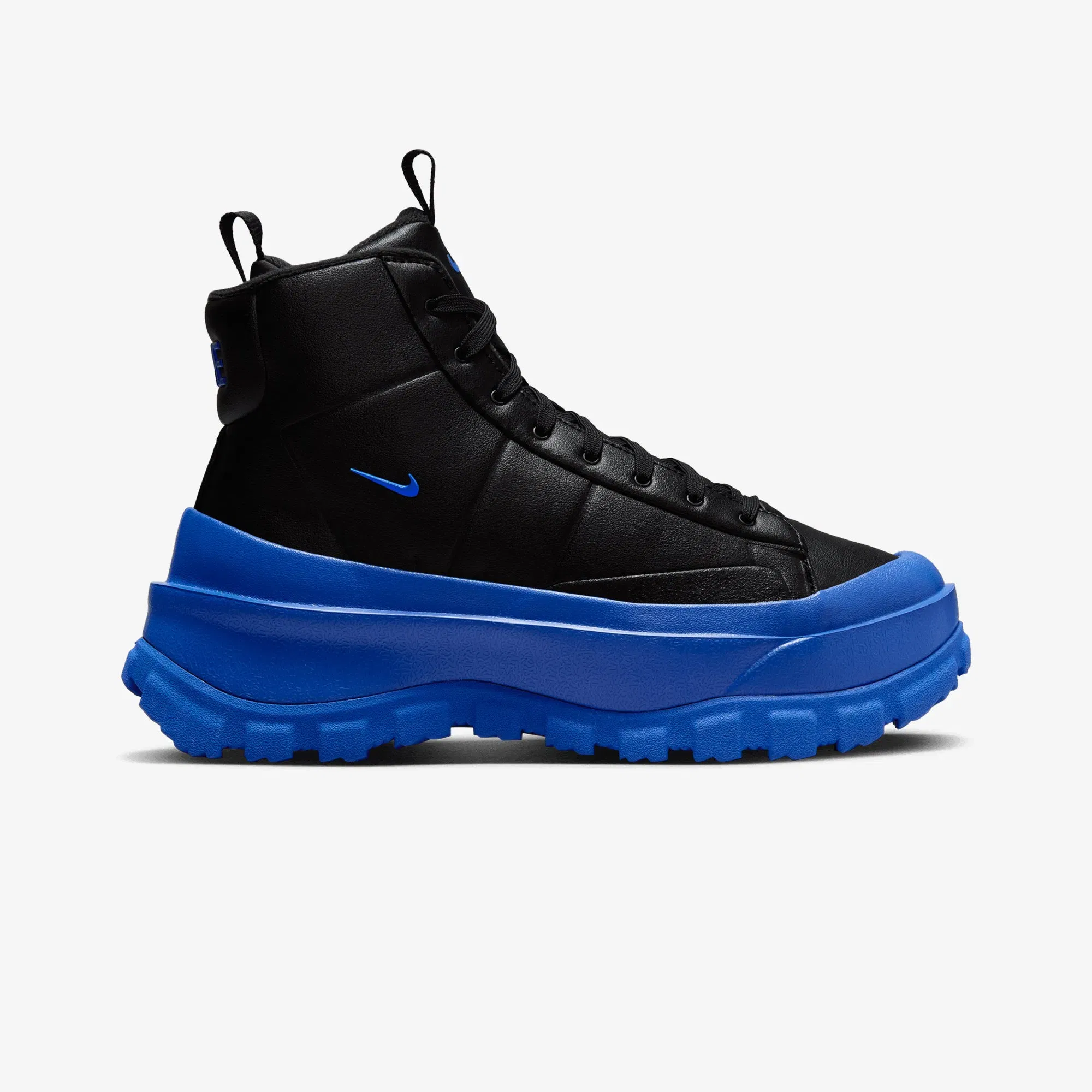 NIKE BLAZER ROAM MID { BLACK/RACER BLUE