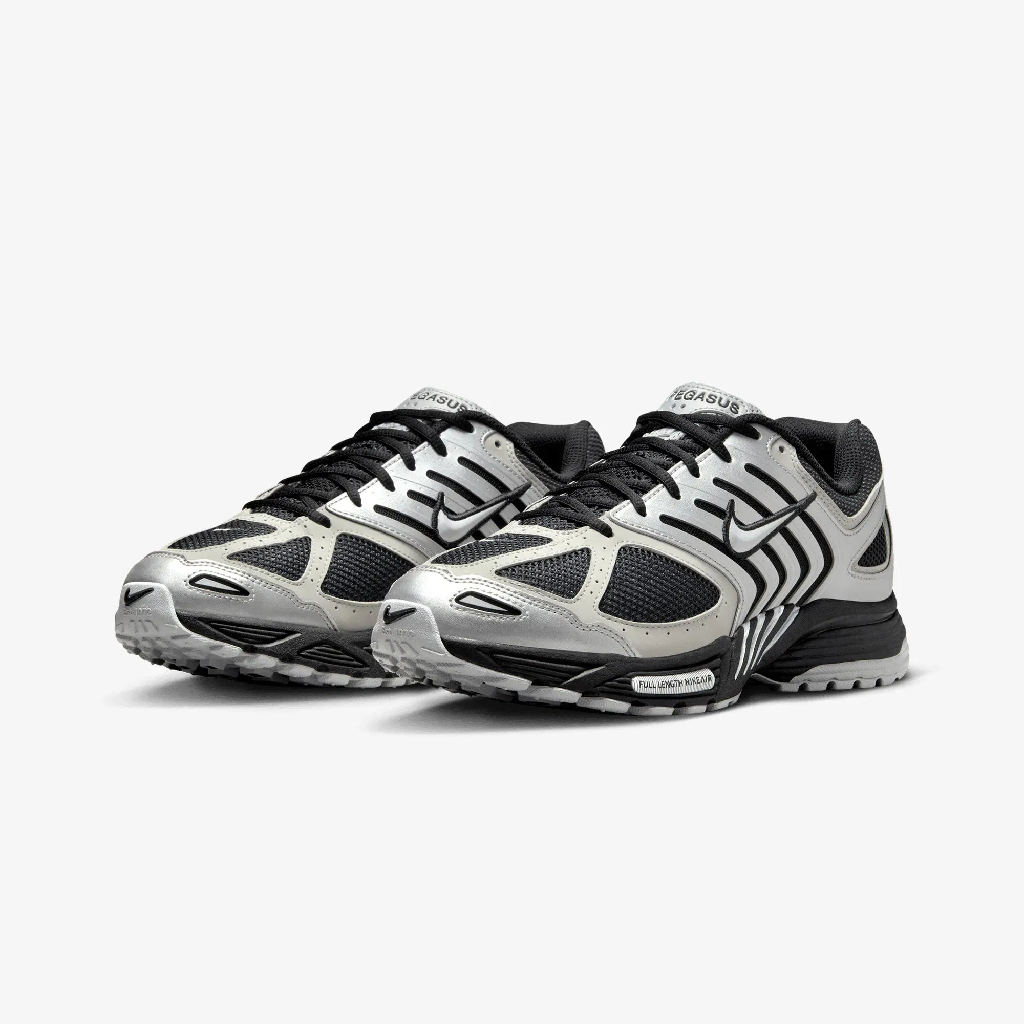 NIKE AIR PEGASUS 2005 { METALLIC SILVER/MTLC PLATINUM-FLT SILVER