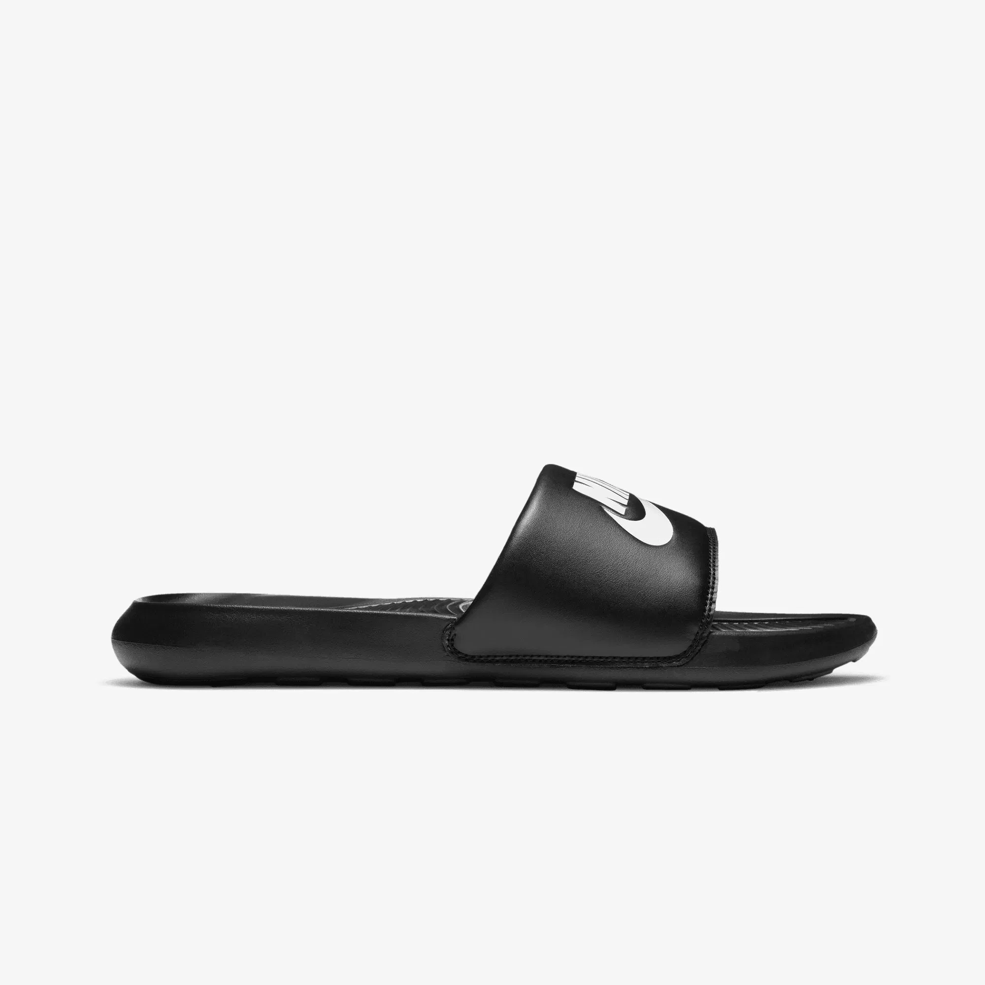 NIKE VICTORI ONE { BLACK/WHITE-BLACK
