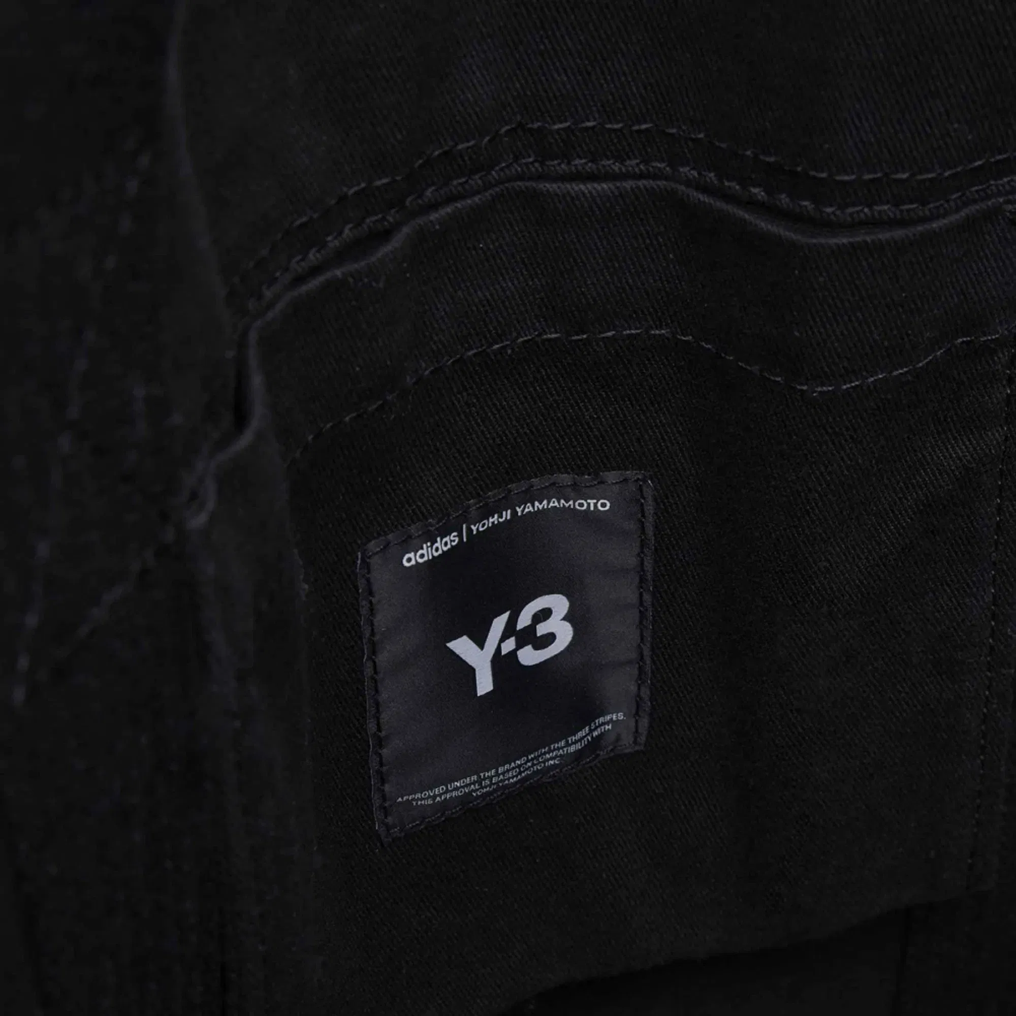 Y-3 CANVAS TOTE { BLACK