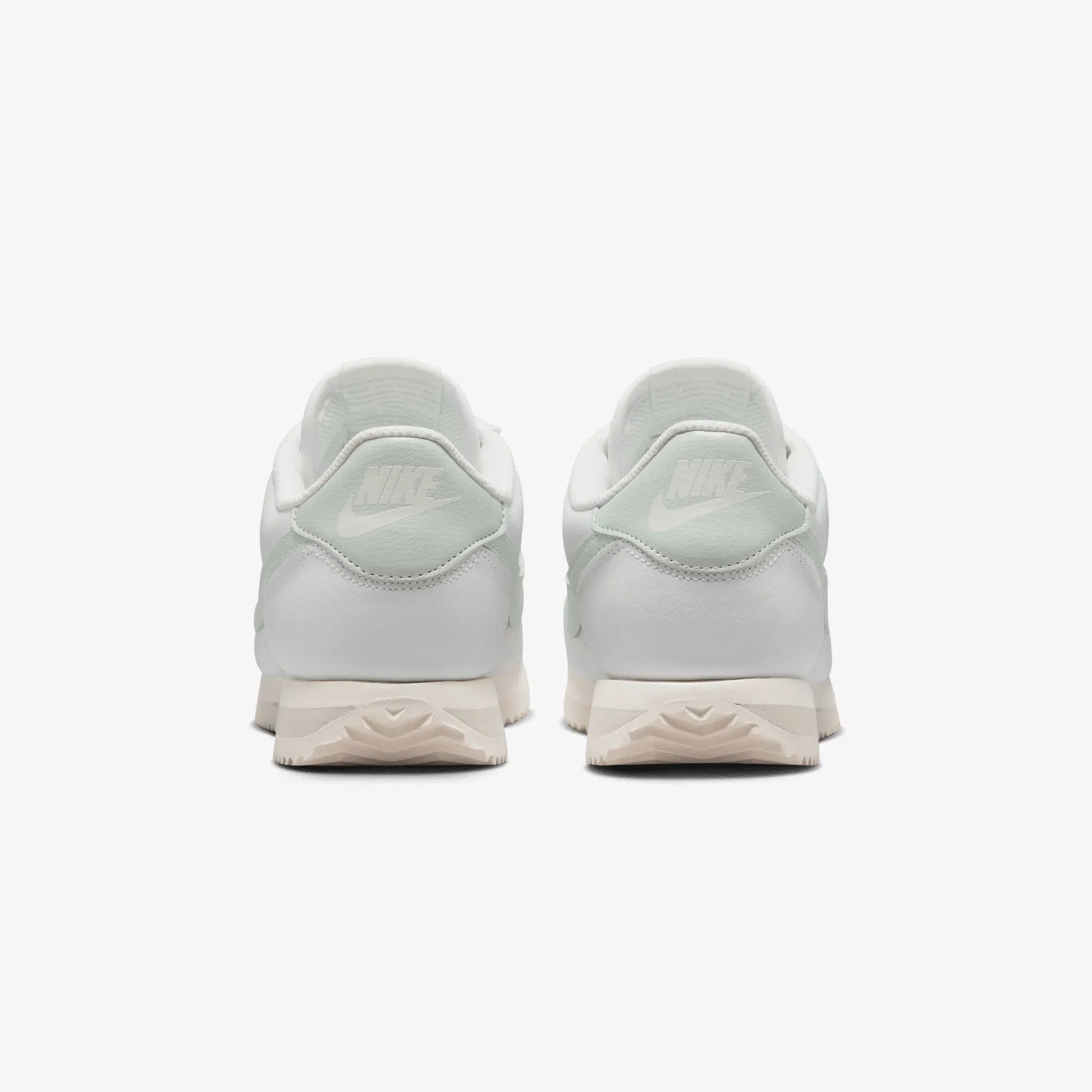 Nike CORTEZ LEATHER { SUMMIT WHITE/LIGHT SILVER-SAIL