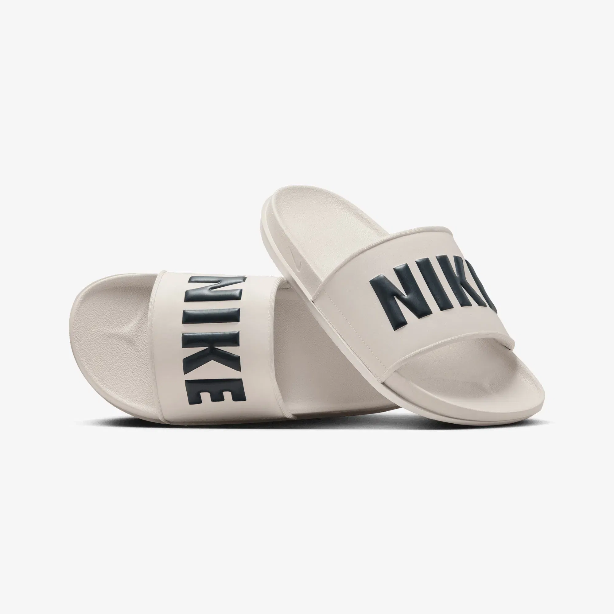 NIKE OFFCOURT SLIDES { LT OREWOOD BRN/ARMORY NAVY-SAIL