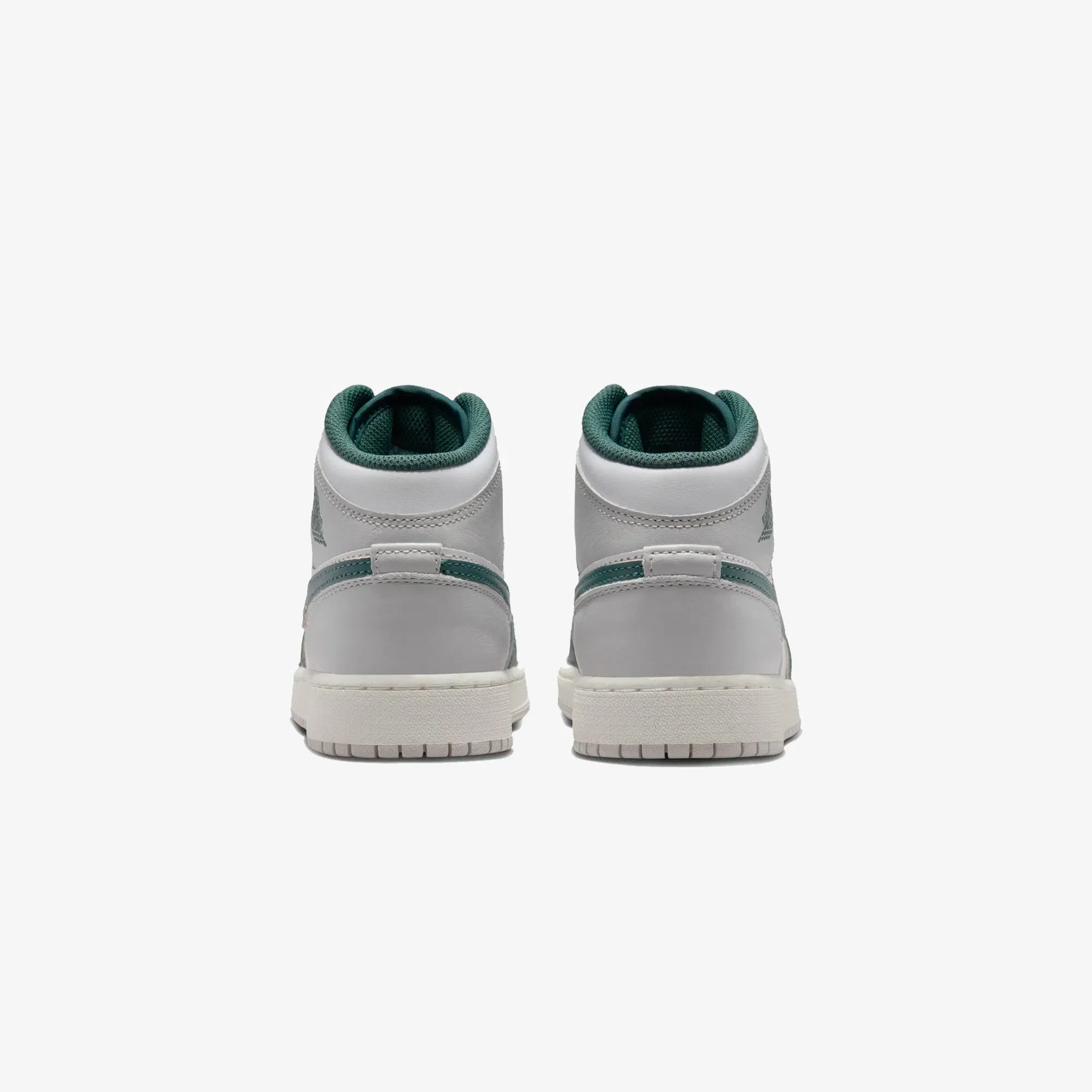 JORDAN AIR JORDAN 1 MID SE (GS) { WHITE/OXIDIZED GREEN-SAIL-NEUTRAL GREY