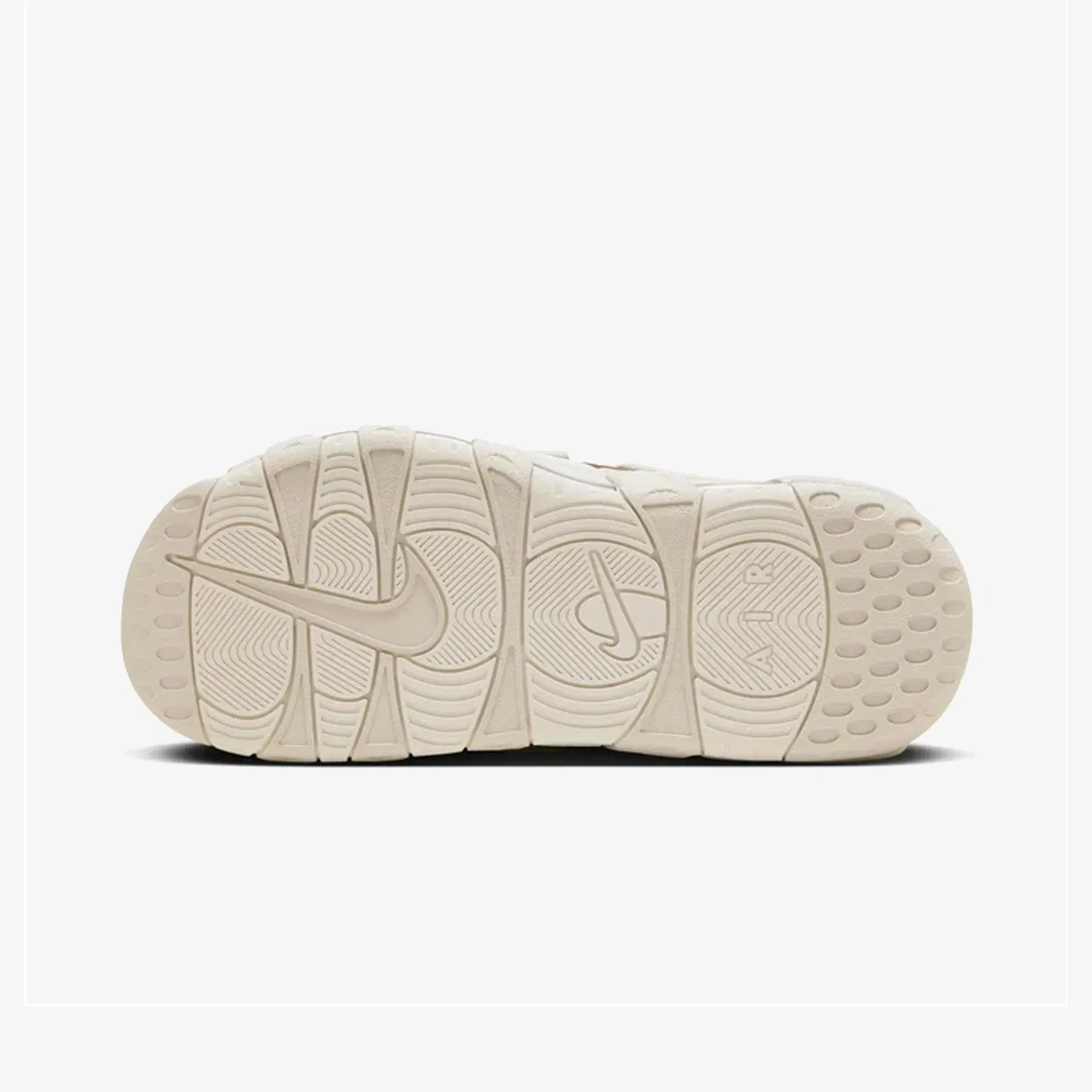 JORDAN AIR MORE UPTEMPO { LT BRITISH TAN/SAIL-LT OREWOOD BRN-CLEAR