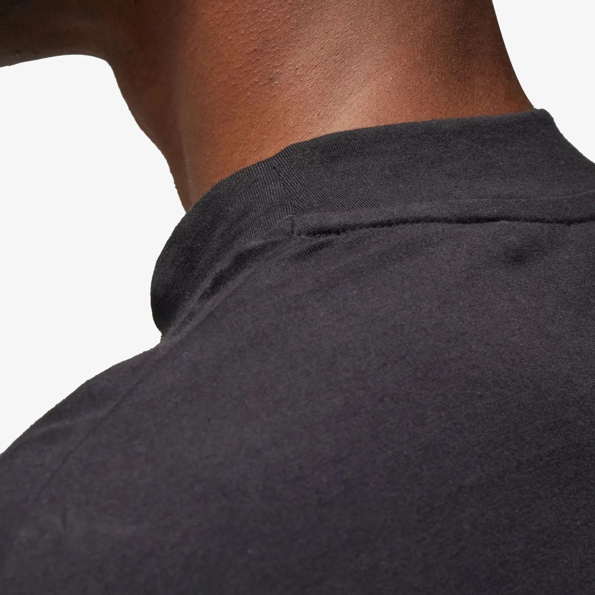 Y-3 MOCK NECK TEE { BLACK