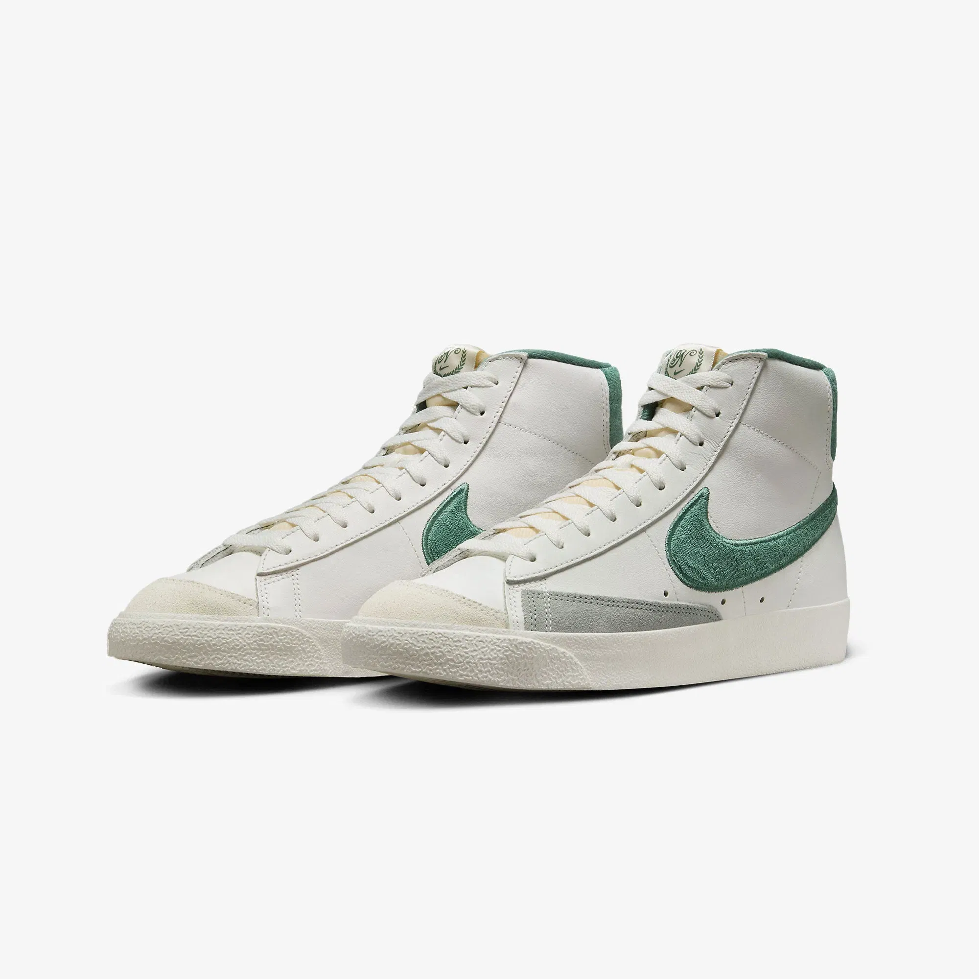 Nike BLAZER MID '77 PREMIUM { SUMMIT WHITE/BICOASTAL-PHANTOM
