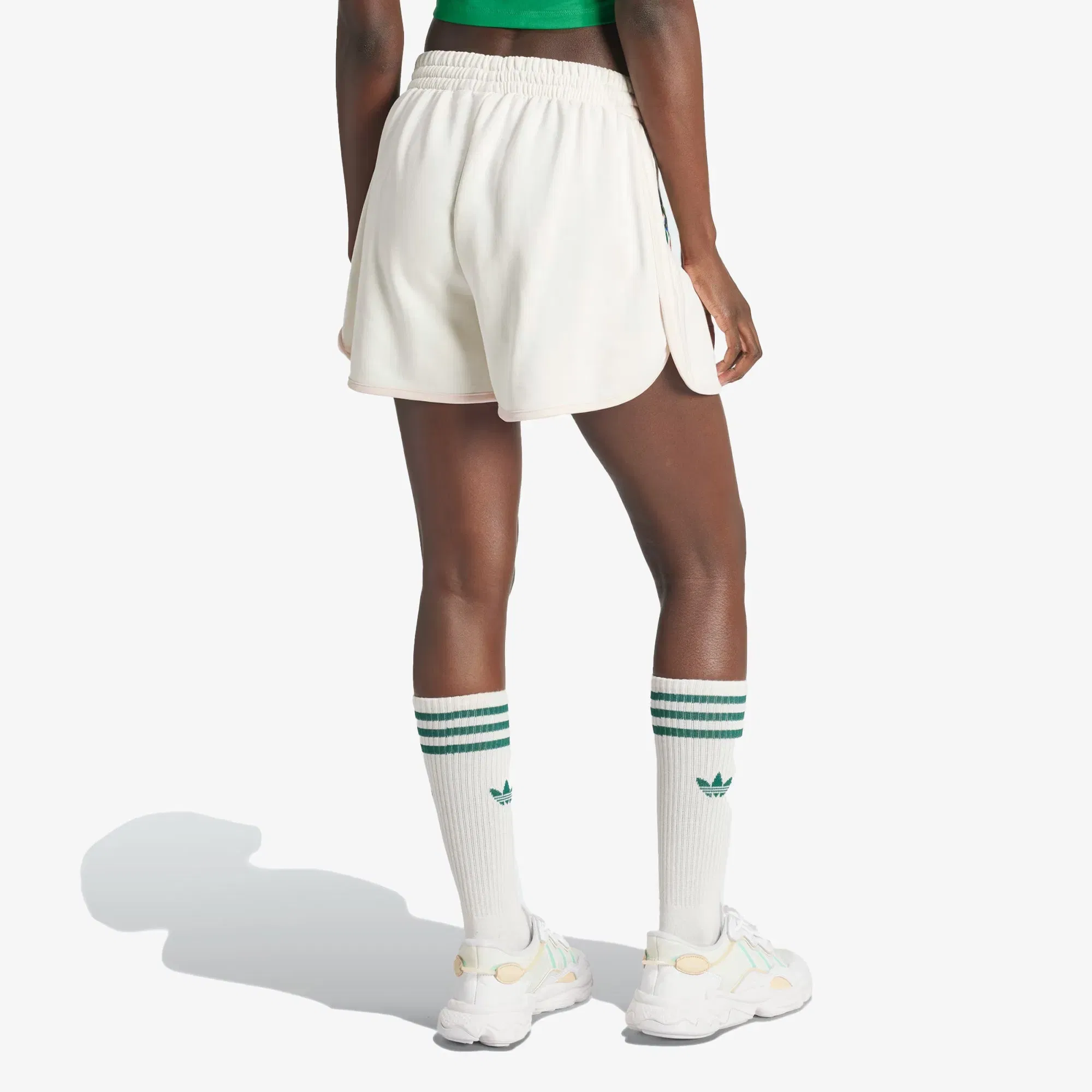 Adidas Originals FASHION GRAPHICS FLORAL SHORTS { CLOUD WHITE