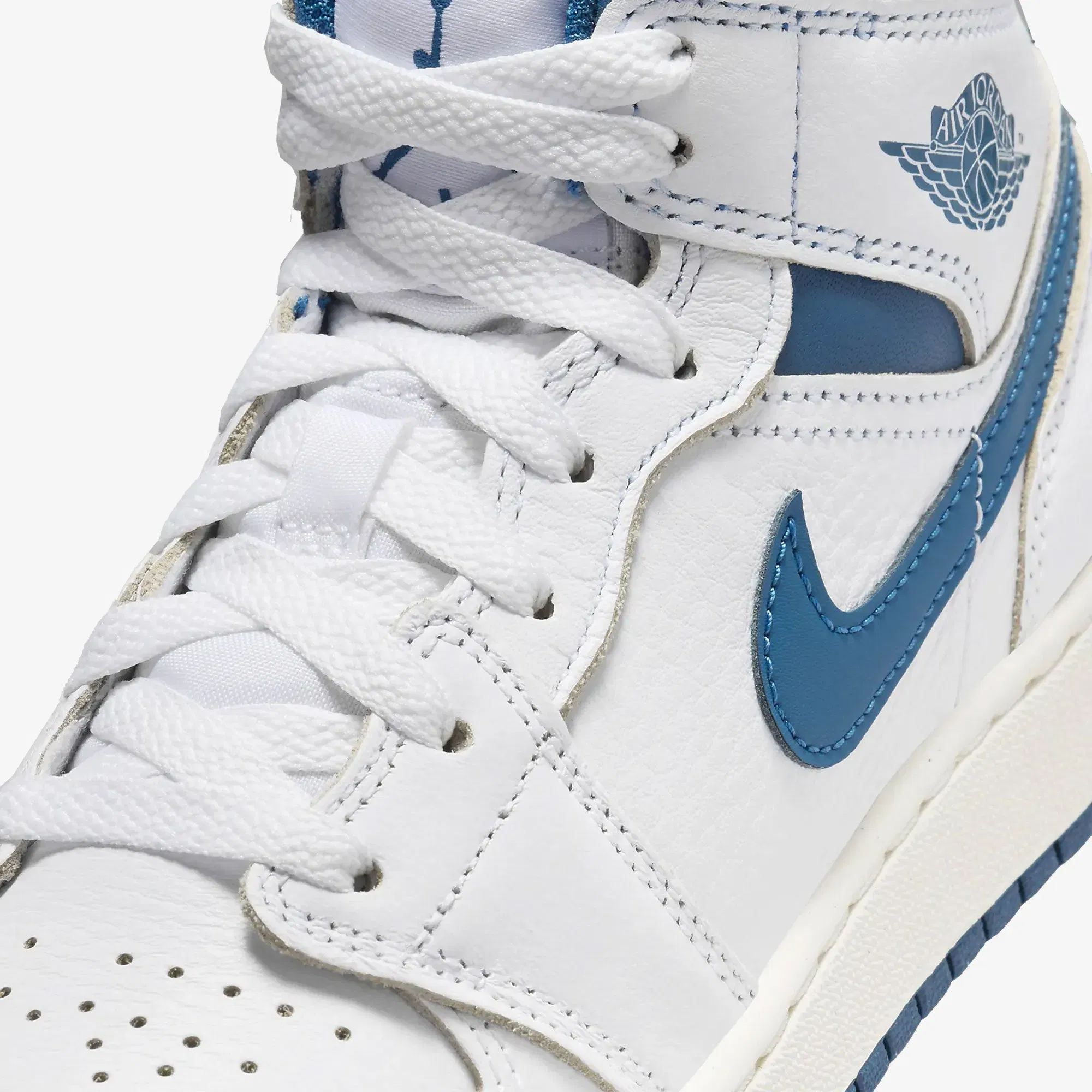 Jordan AIR JORDAN 1 MID SE (GS) { WHITE/INDUSTRIAL BLUE-SAIL