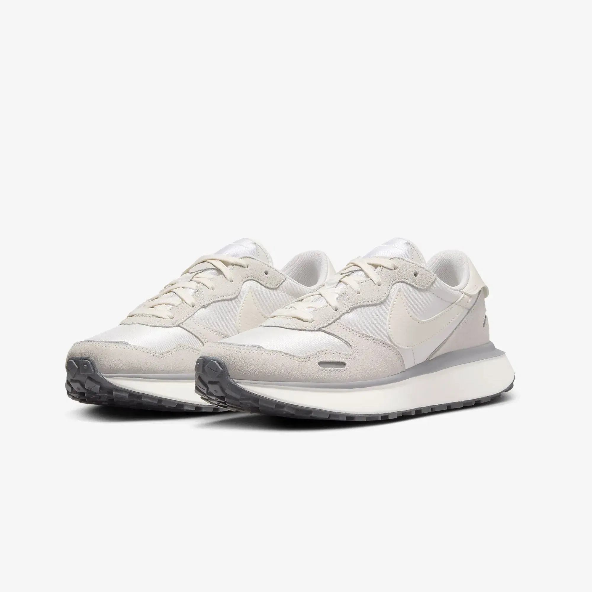 Nike PHOENIX WAFFLE { PLATINUM TINT/PALE IVORY-SUMMIT WHITE
