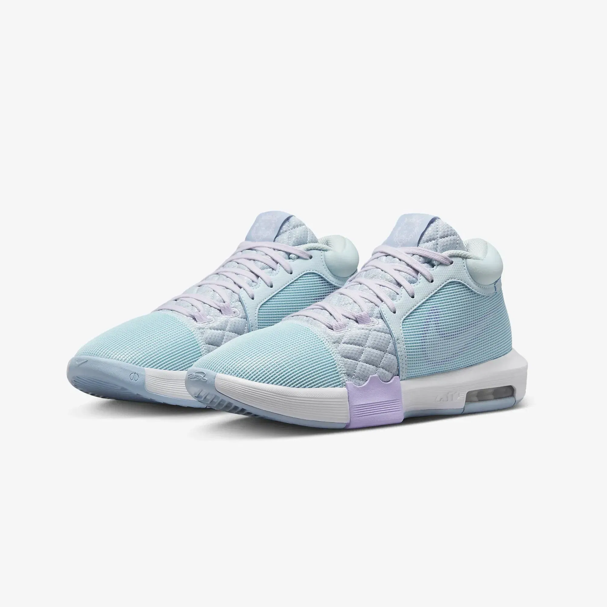 Nike LEBRON WITNESS 8 EP { GLACIER BLUE/WHITE-LT ARMORY BLUE