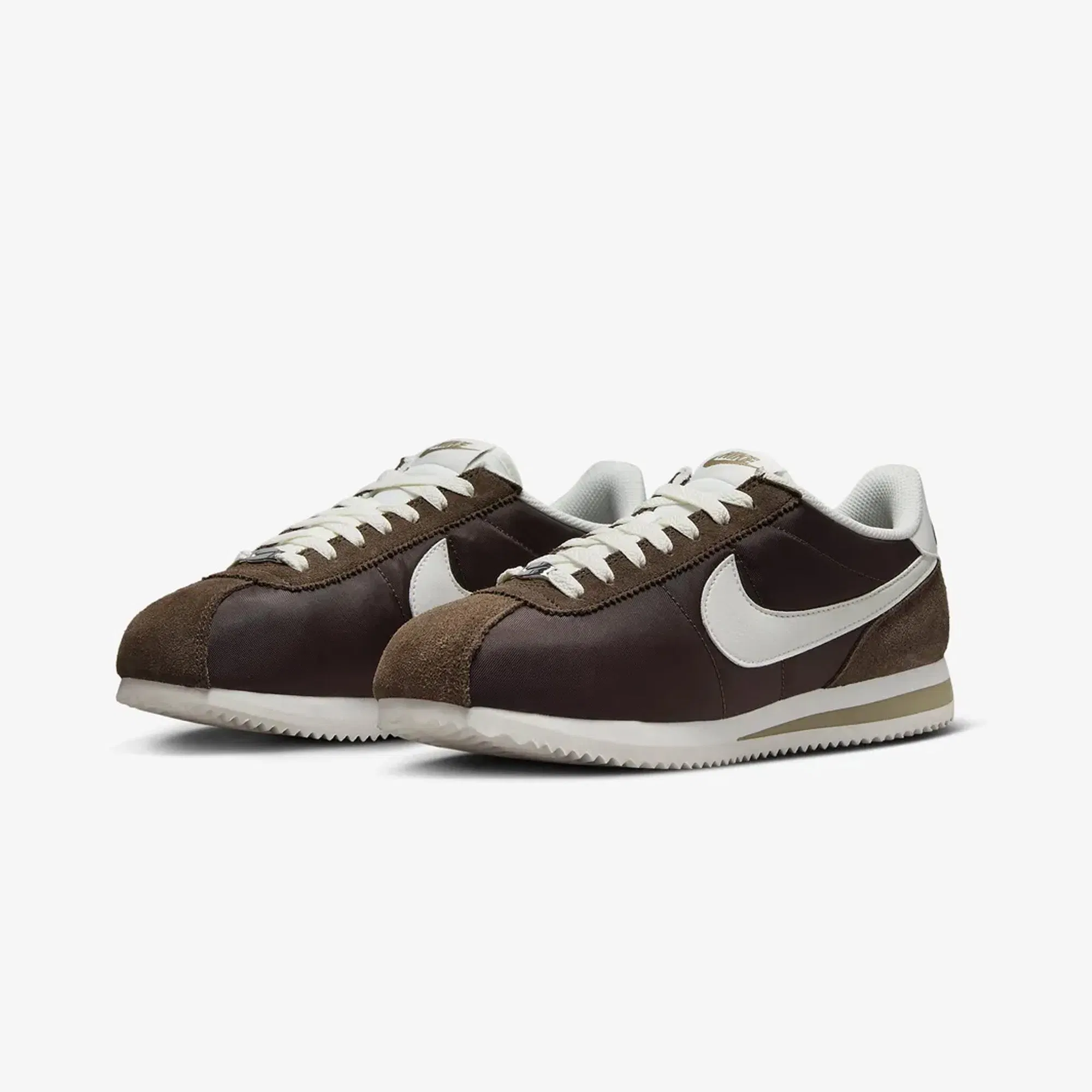 Nike CORTEZ { BAROQUE BROWN/SAIL-KHAKI