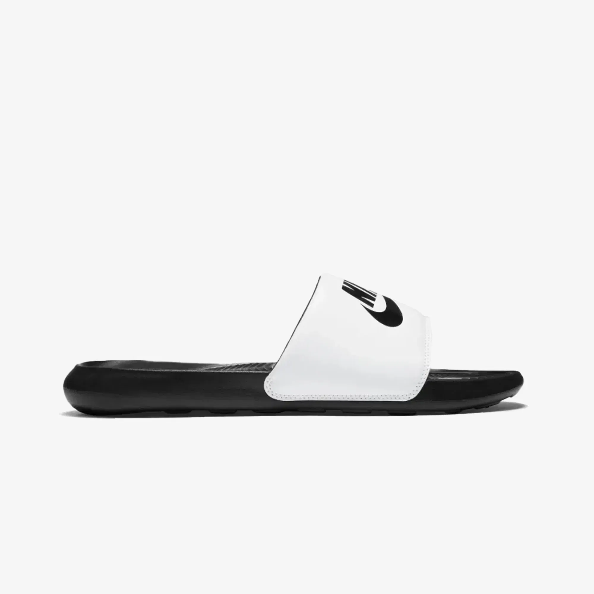 Nike VICTORI ONE { BLACK/BLACK-WHITE