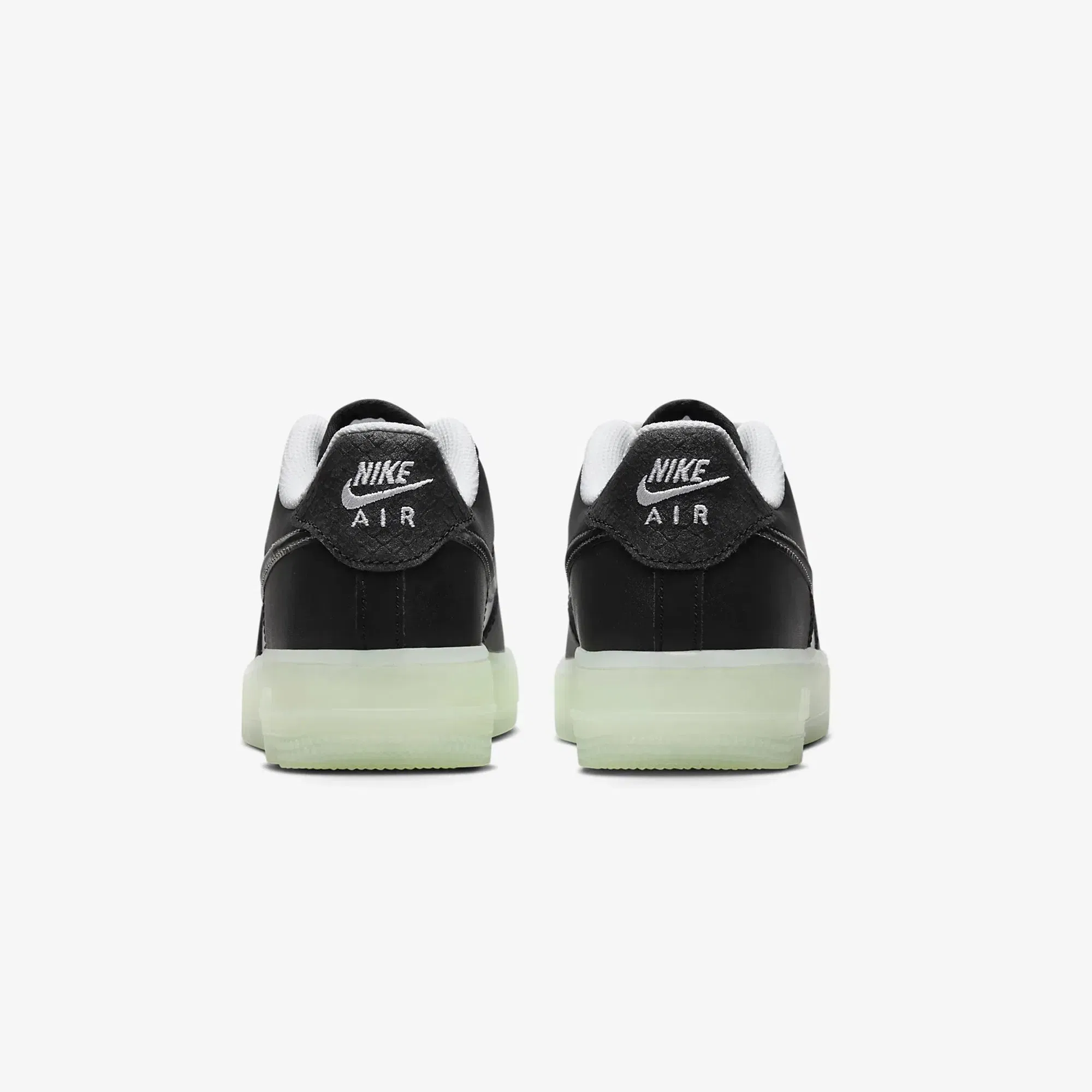 Nike AIR FORCE 1 LV8 (GS) { WHITE/BLACK-VAPOR GREEN