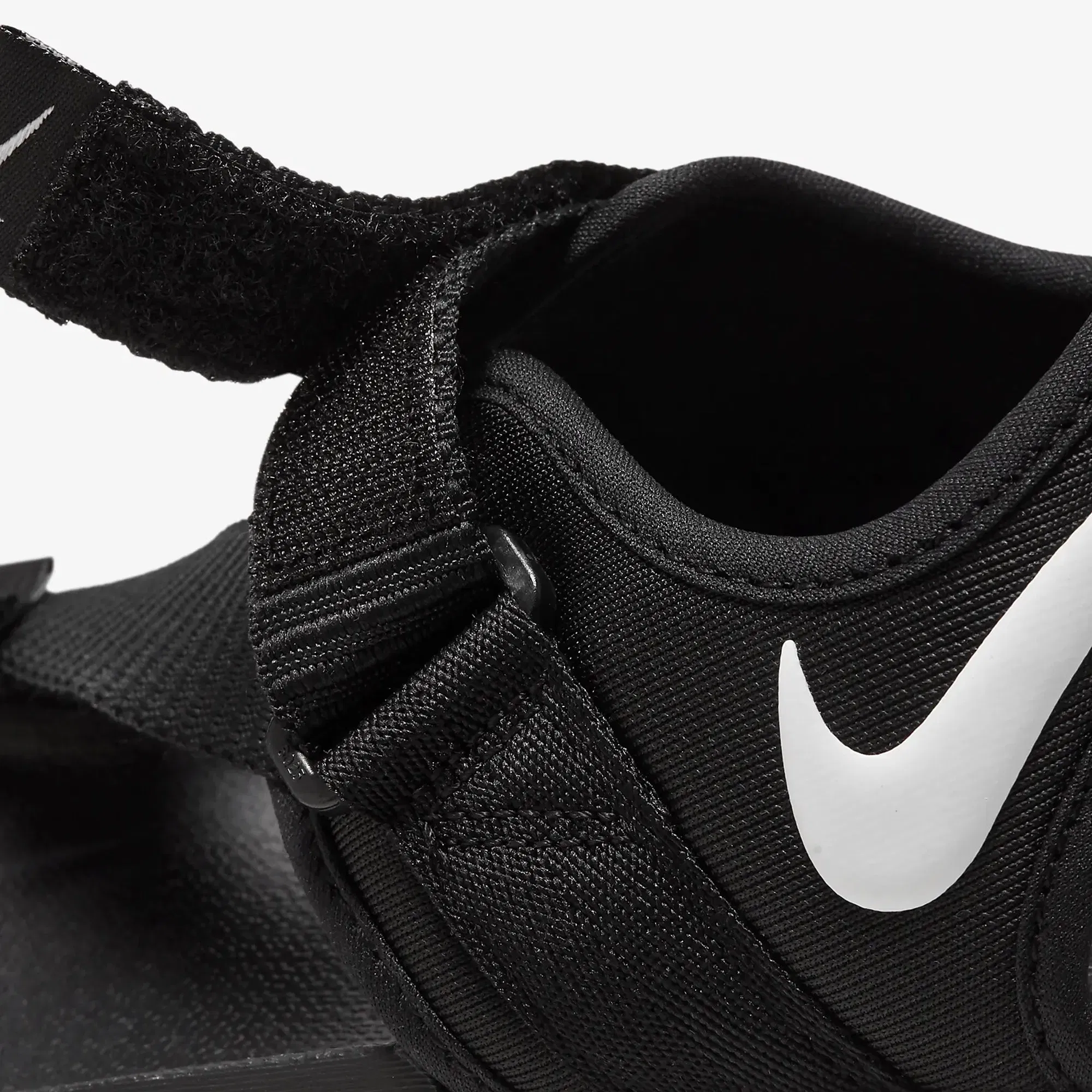 Nike VISTA SANDALS { BLACK/WHITE-BLACK