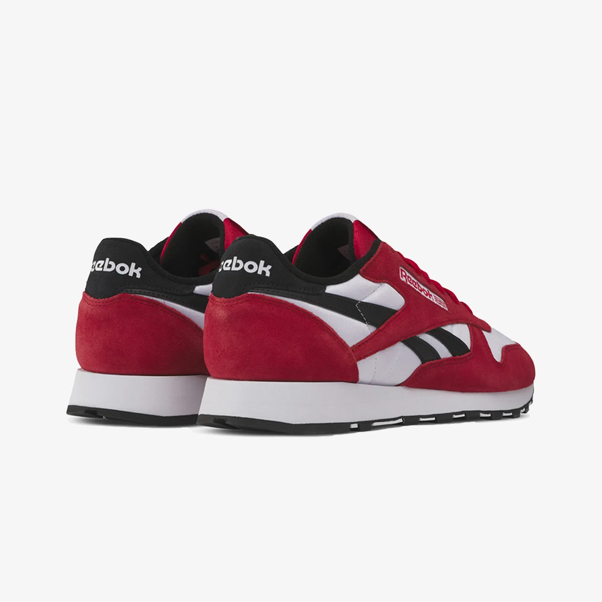 Reebok CLASSIC LEATHER { RED/CARBON BLACK/CLOUD WHITE