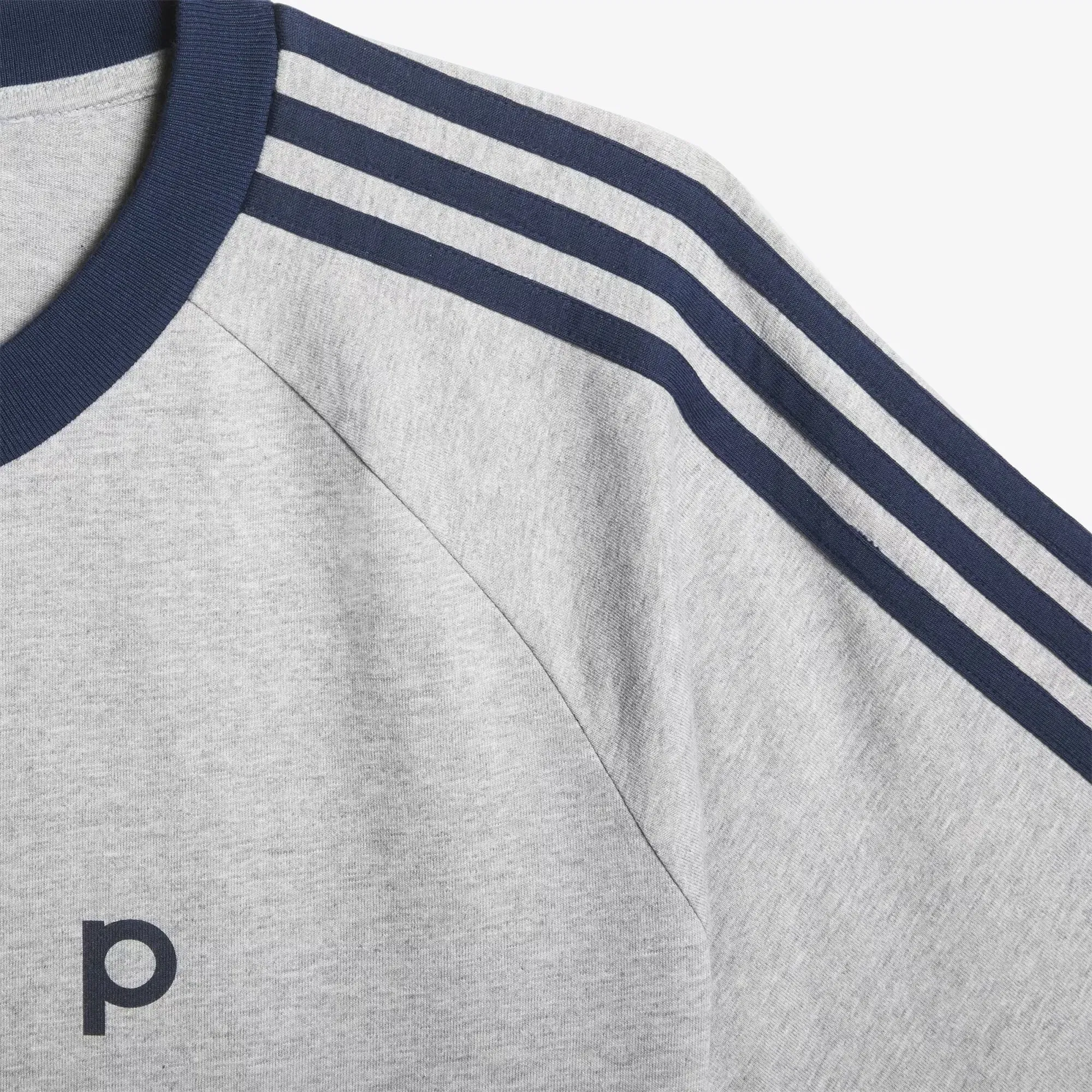 Adidas Originals POP CLASSIC T-Shirt { MEDIUM GREY HEATHER/COLLEGIATE