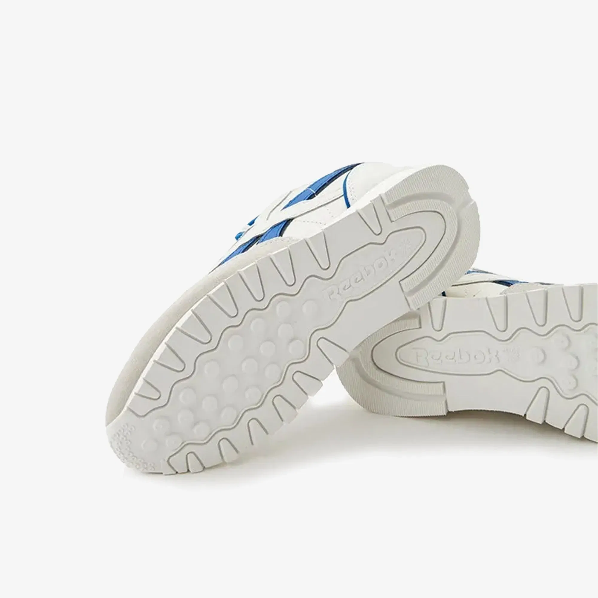 Reebok CLASSIC LEATHER { OFF WHITE