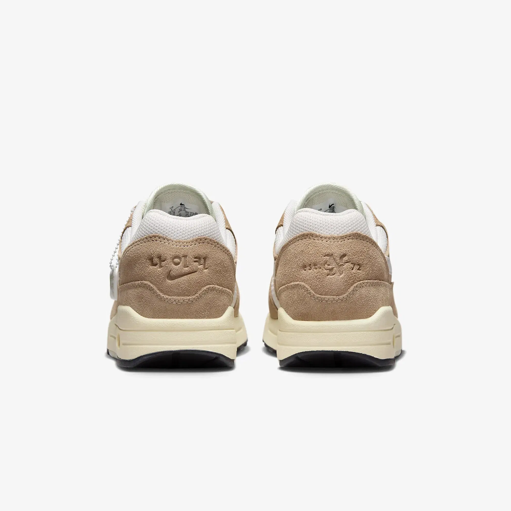 Nike AIR MAX 1 '87 SE { SAIL/KHAKI-COCONUT MILK-LT OREWOOD BRN