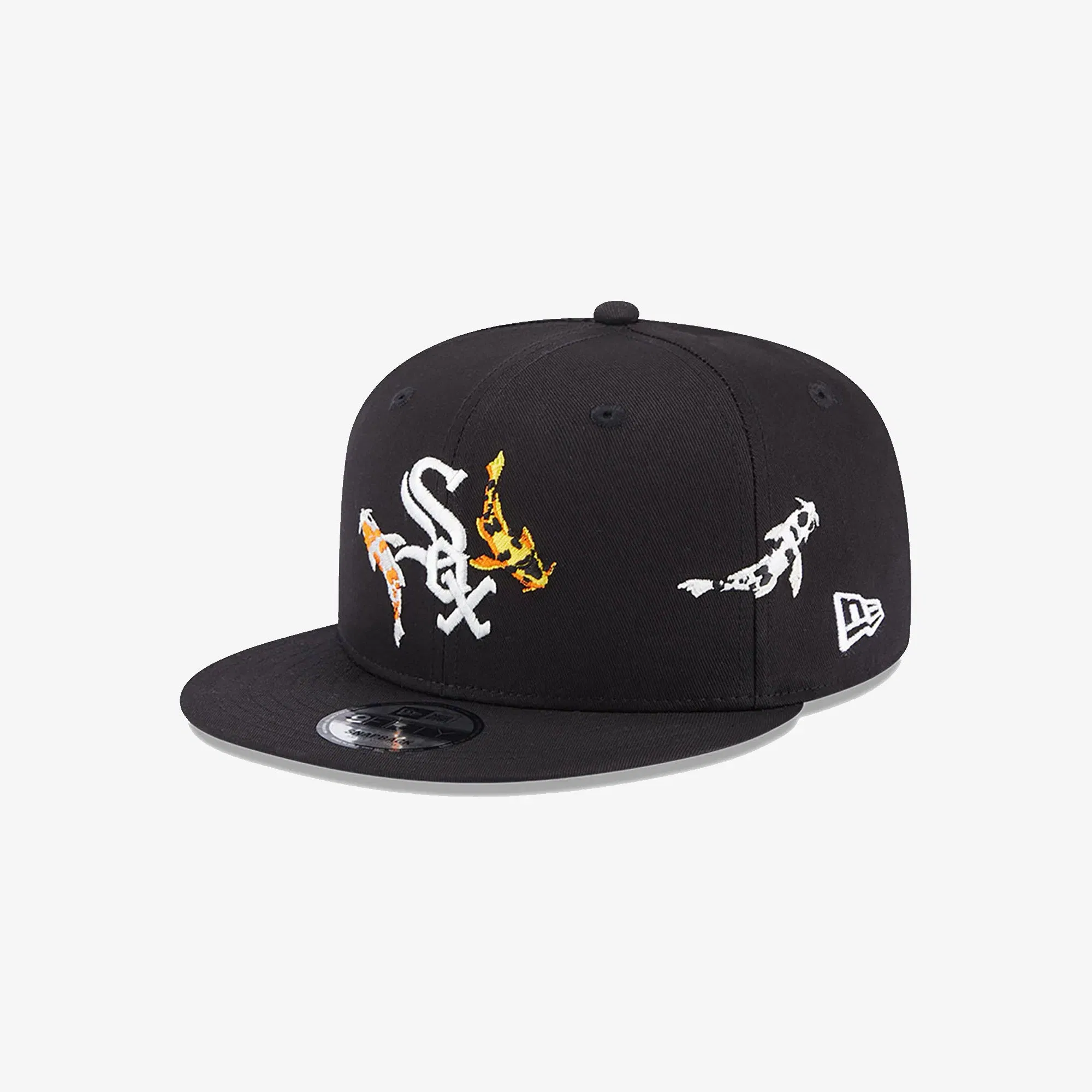 New Era CHICAGO WHITE SOX KOI FISH BLACK 9FIFTY SNAPBACK CAP { BLACK