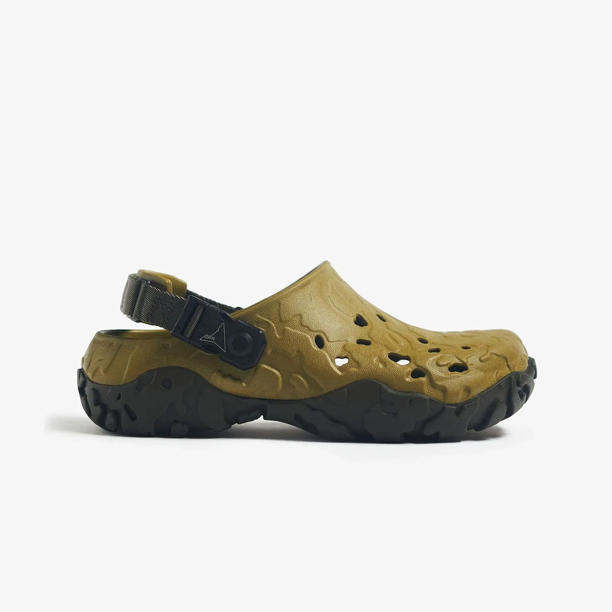 Crocs ROA X CROCS ATATLAS CLOG { ALOE/MLTI