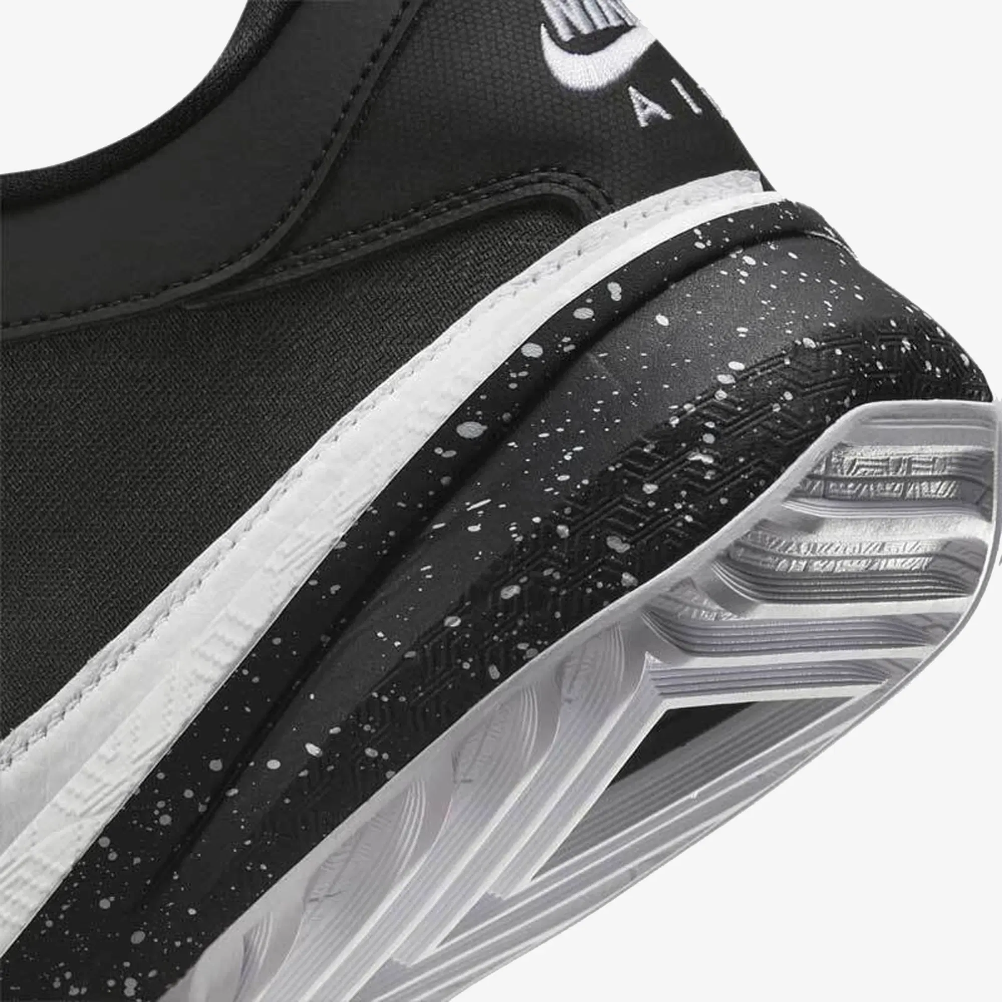 Nike FREAK 5 EP { BLACK/WHITE-PURE PLATINUM