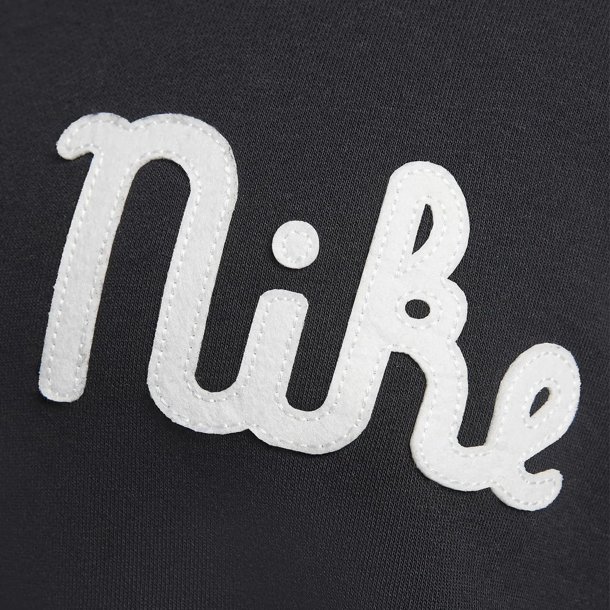 Nike CREW-NECK FLEECE SWEATSHIRT { BLACK/SAIL/FIELD PURPLE
