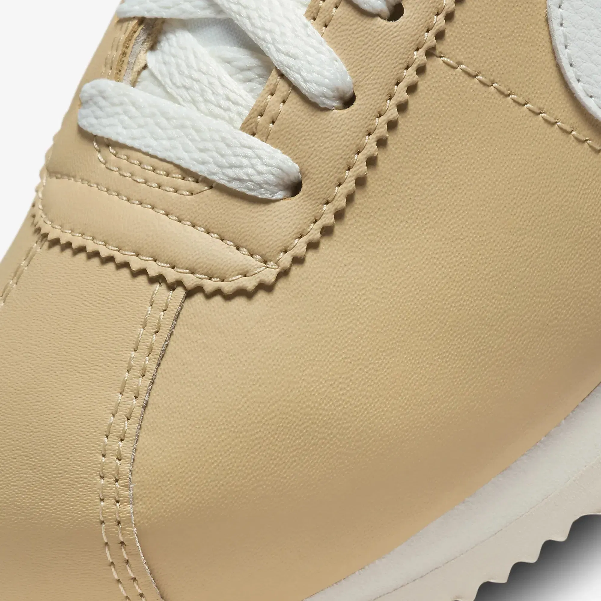 Nike CORTEZ { SESAME/SAIL-WHITE