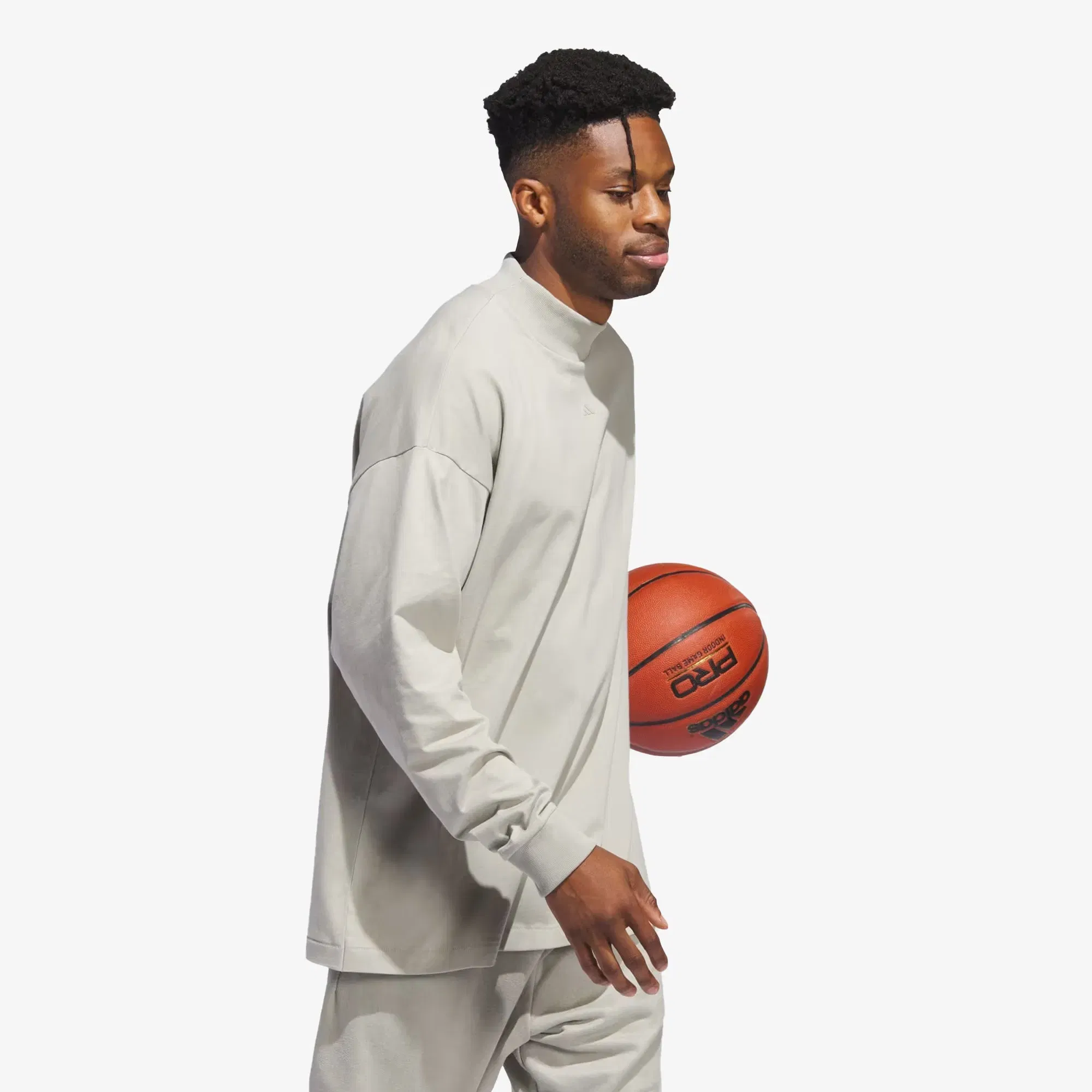 Adidas BASKETBALL Long Sleeve T-Shirt { SESAME