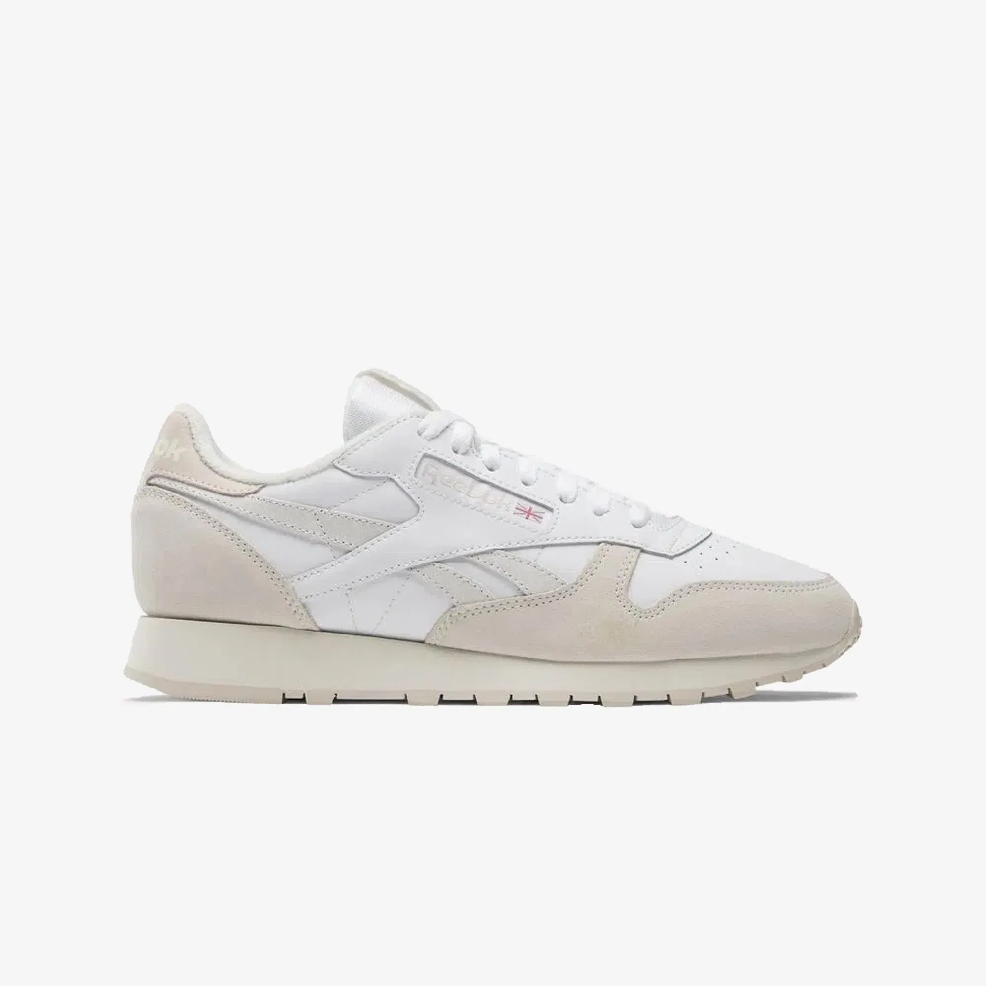 Reebok CLASSIC LEATHER { WHT/CHALK/STUCCO