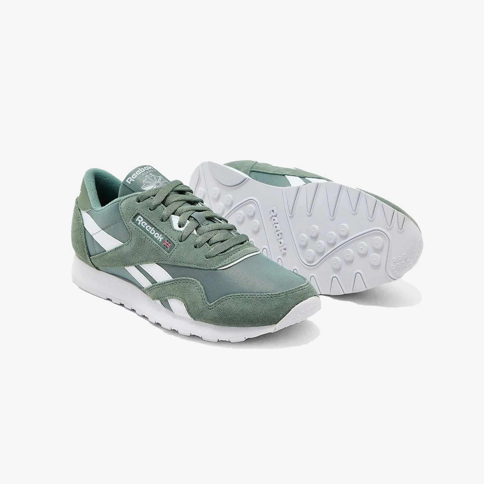 Reebok CL NYLON { HARGRN/FTWWHT/HARGRN
