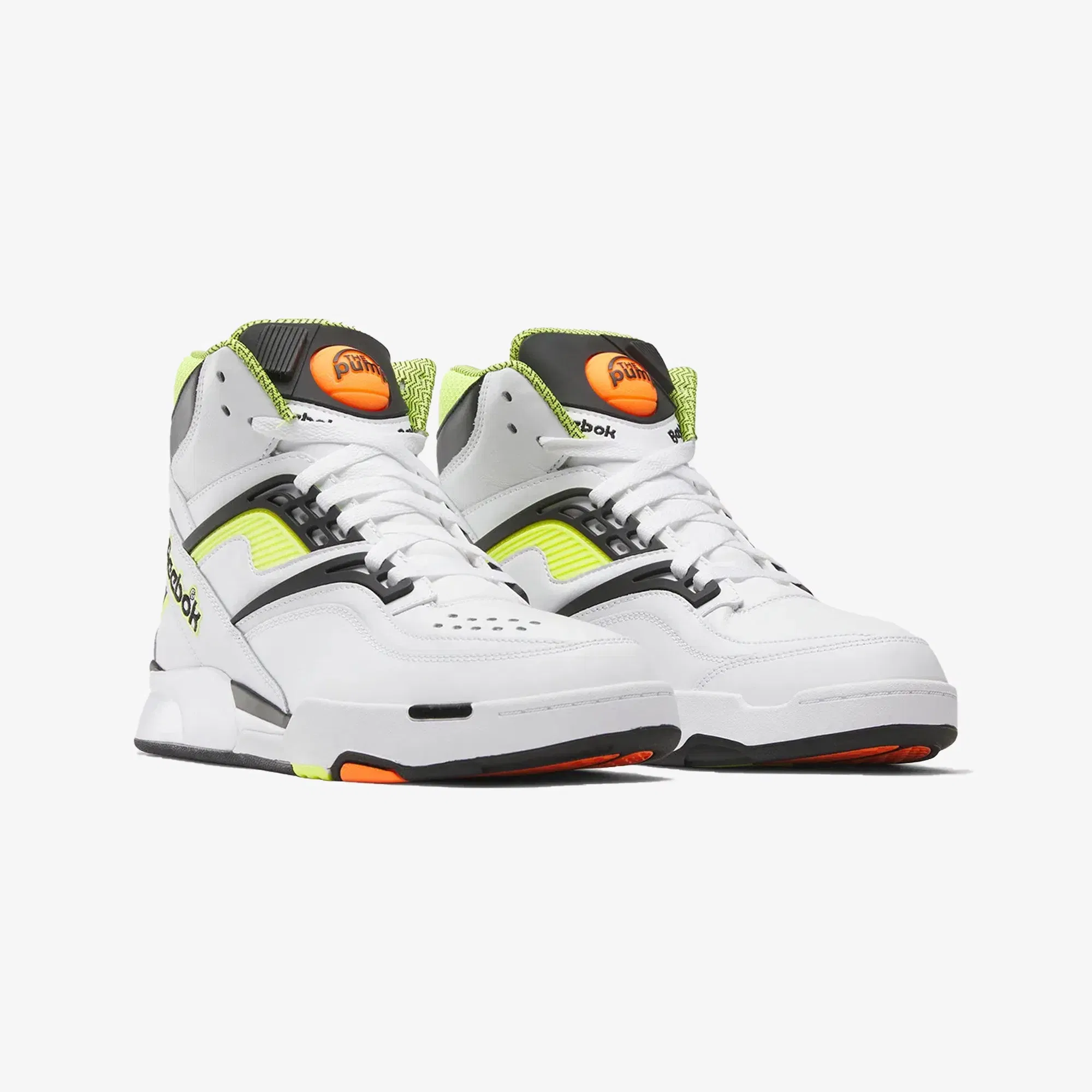 Reebok PUMP TZ { FTWWHT/CBLACK/SOACYE