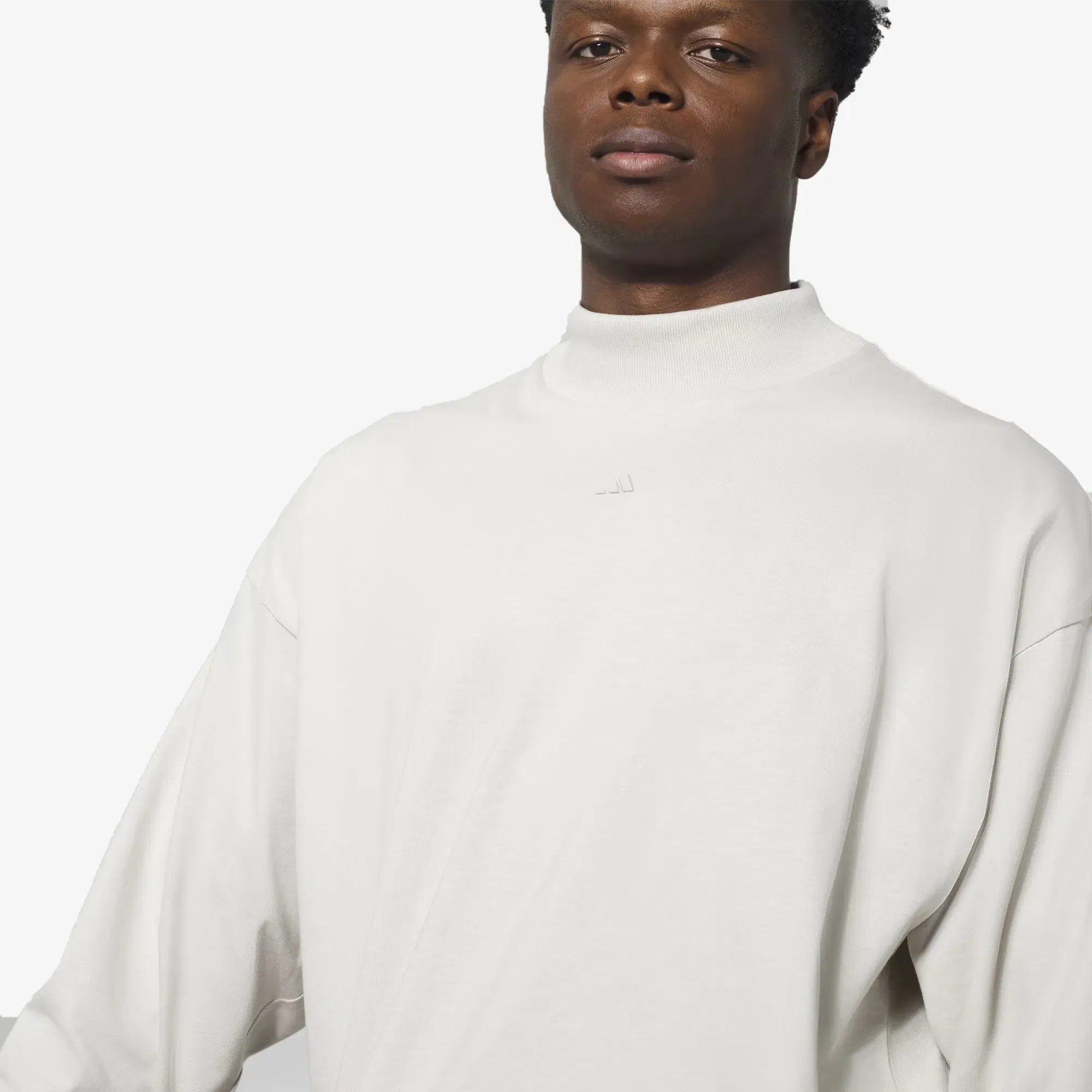 Adidas Originals BASKETBALL LONG-SLEEVED T-SHIRT (GENDER-FREE) { TALC